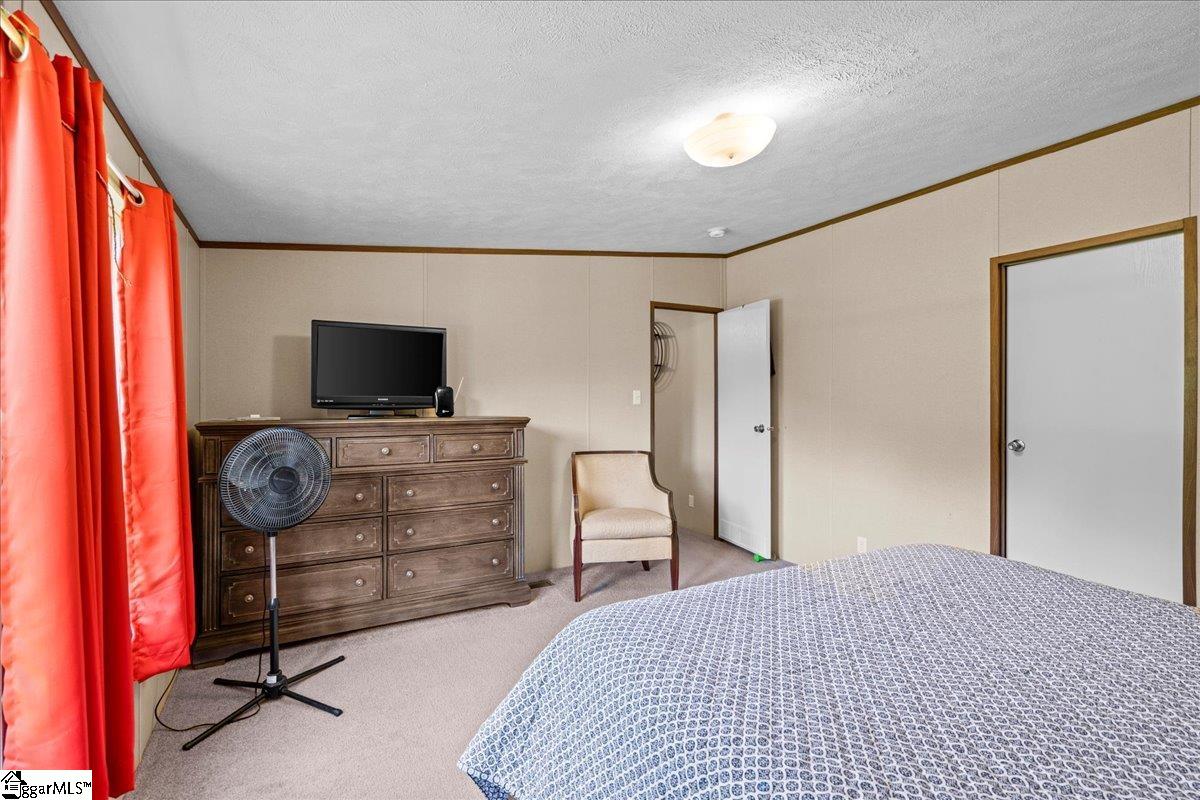 341 Pine Hill Road Woodruff, SC 29388