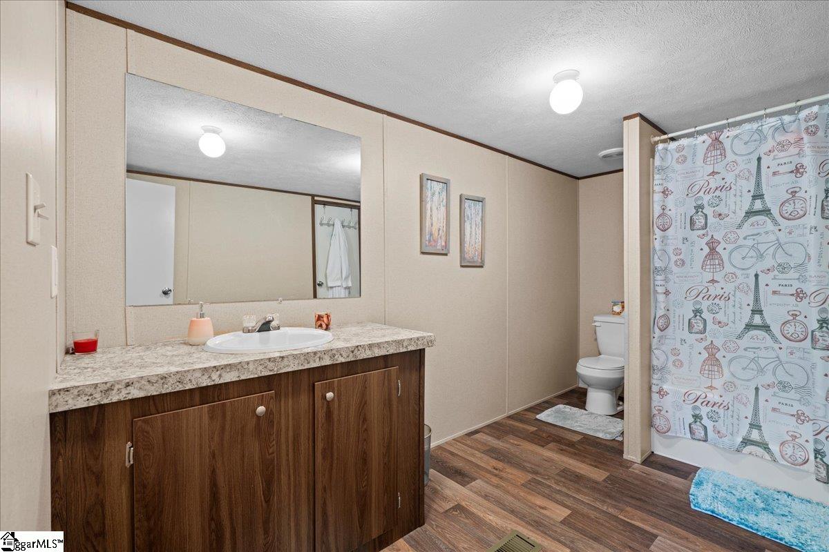 341 Pine Hill Road Woodruff, SC 29388