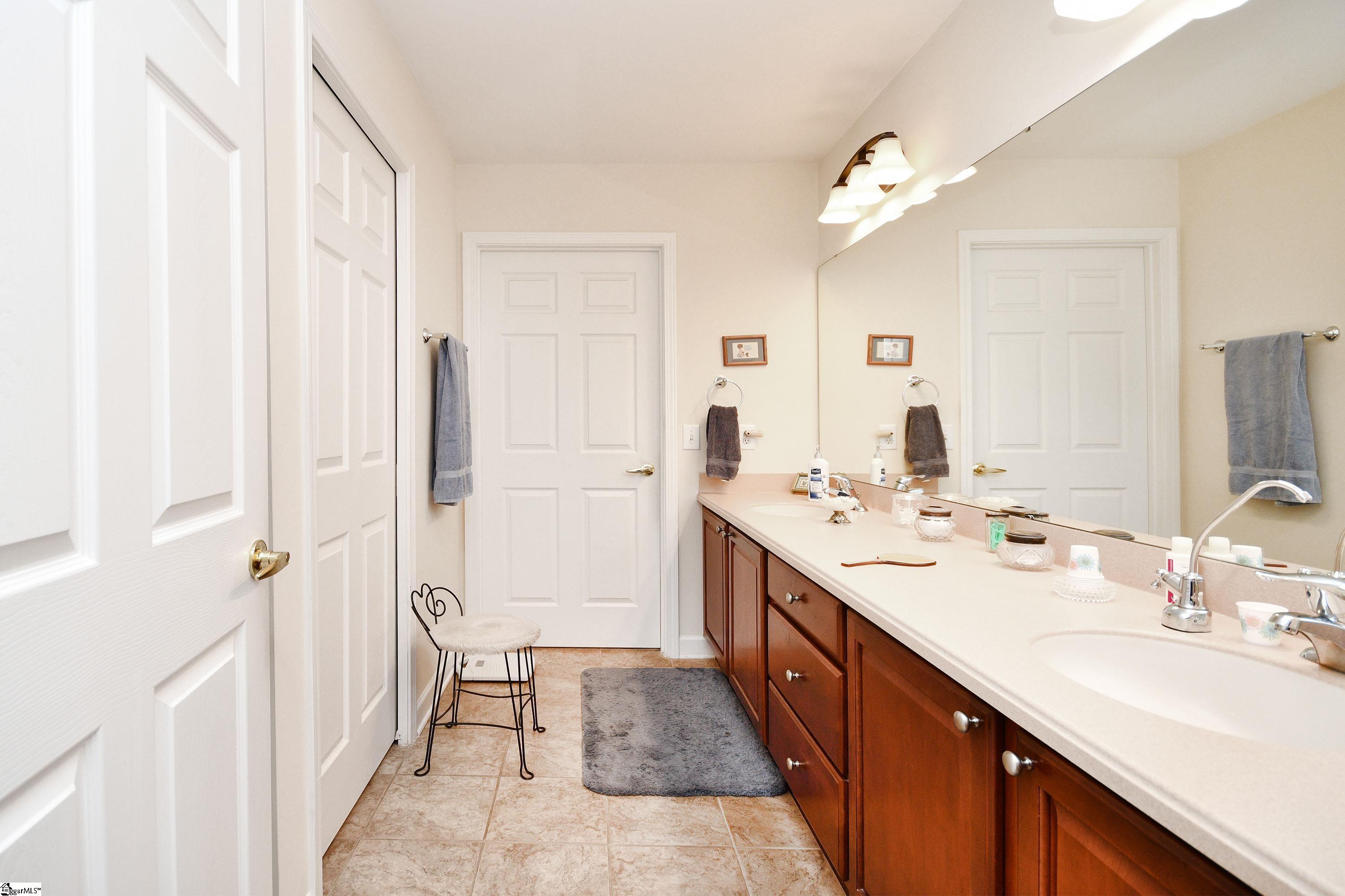 130 High Hat Circle Greenville, SC 29617