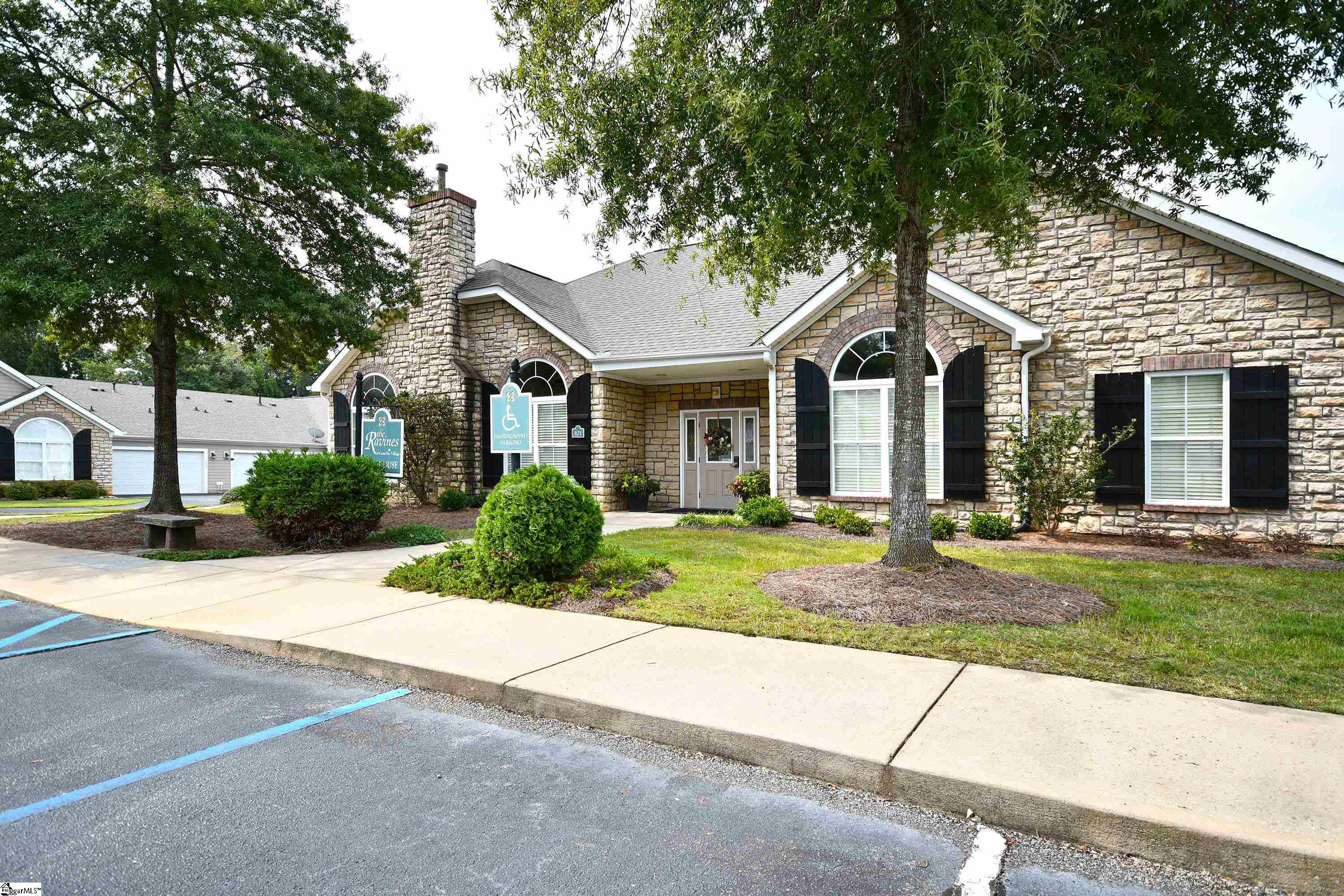 130 High Hat Circle Greenville, SC 29617