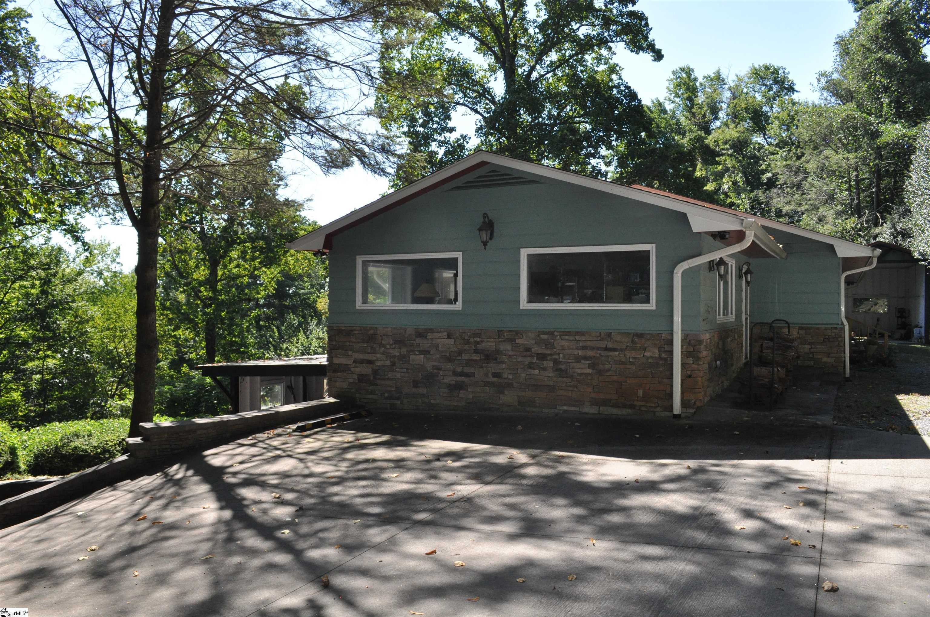502 Meadowlark Drive Tryon, NC 28782