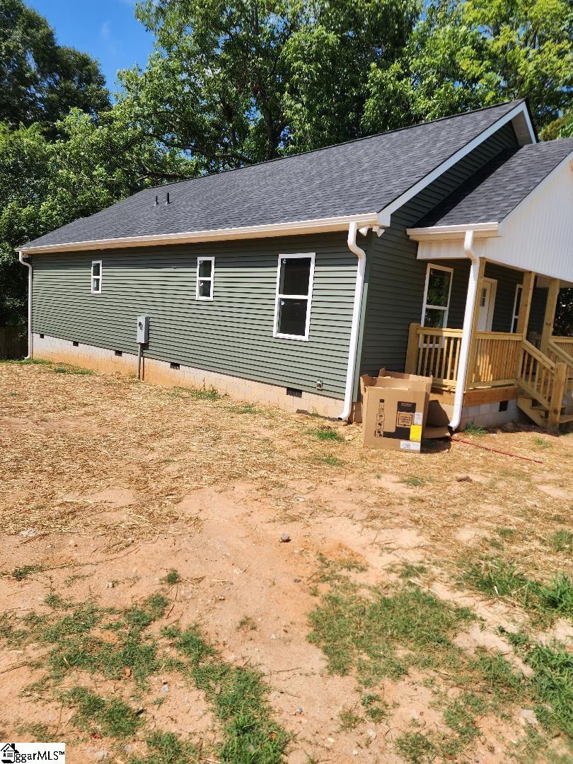 140 Broadus Street Greer, SC 29651