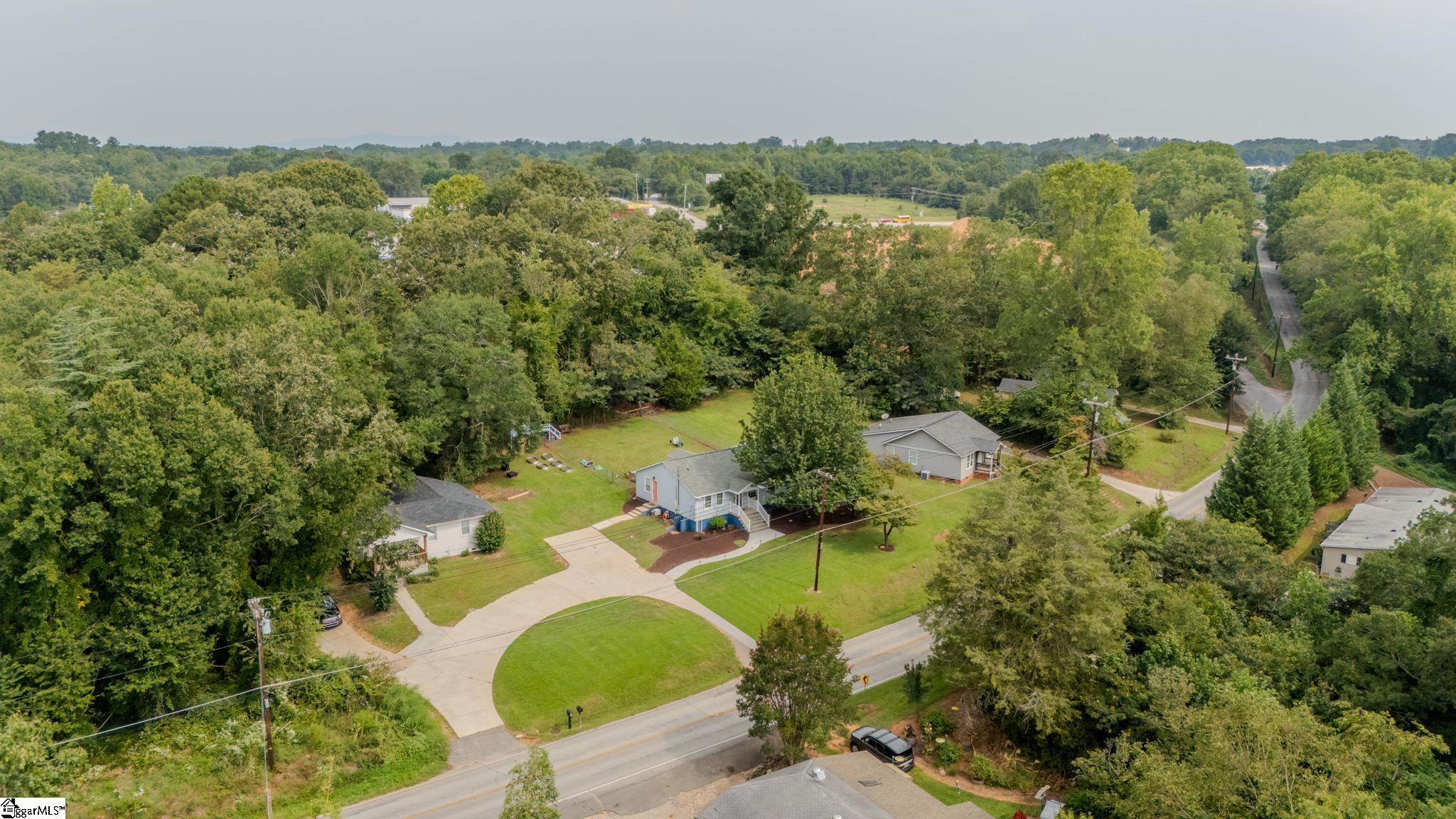 813 E Main Street Taylors, SC 29687-5229