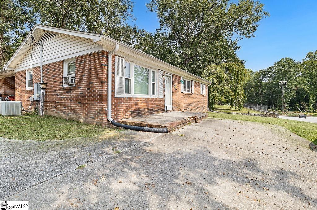 3505 Edwards Road Taylors, SC 29687