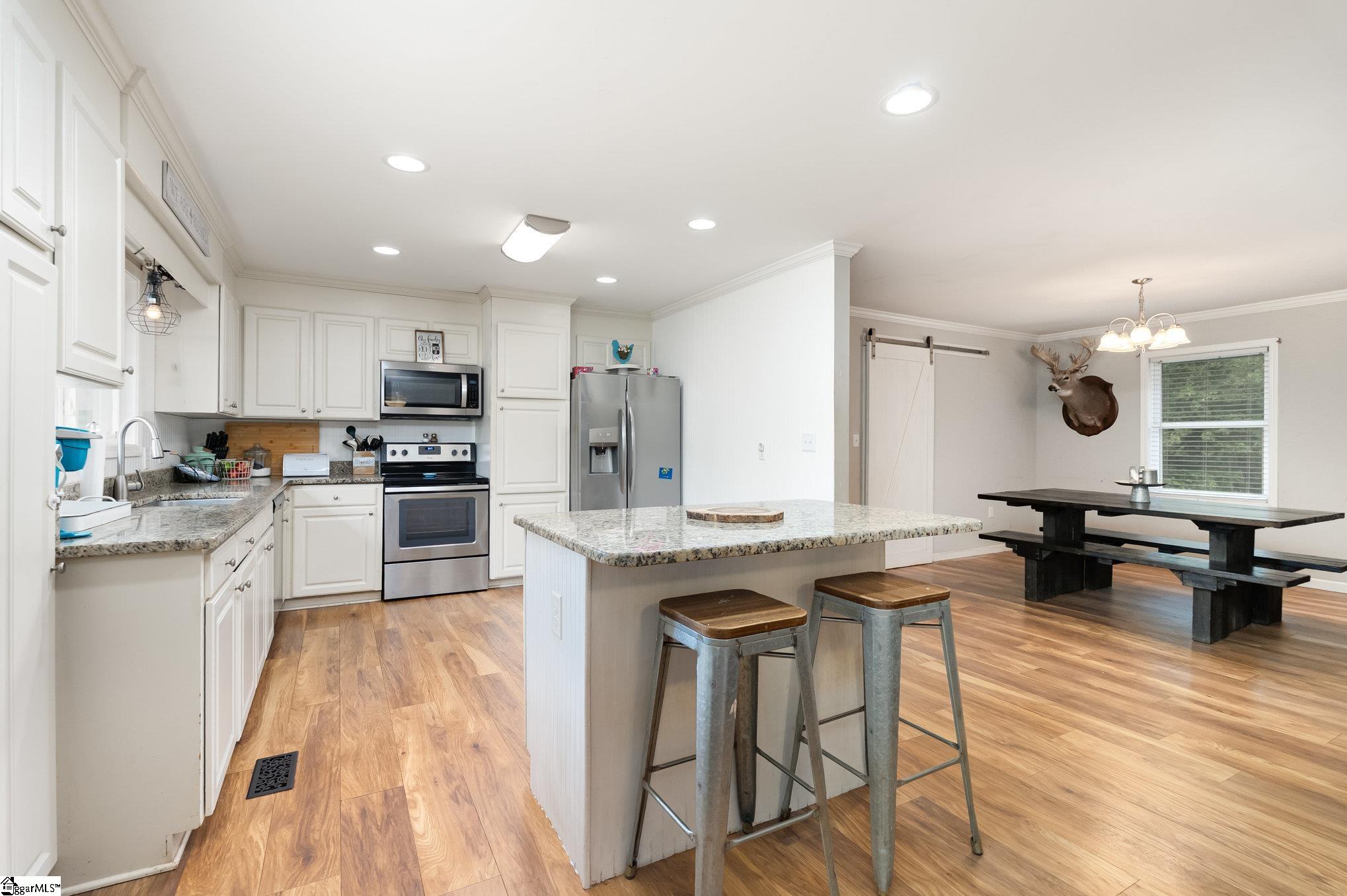 1669 Bolt Road Gray Court, SC 29645