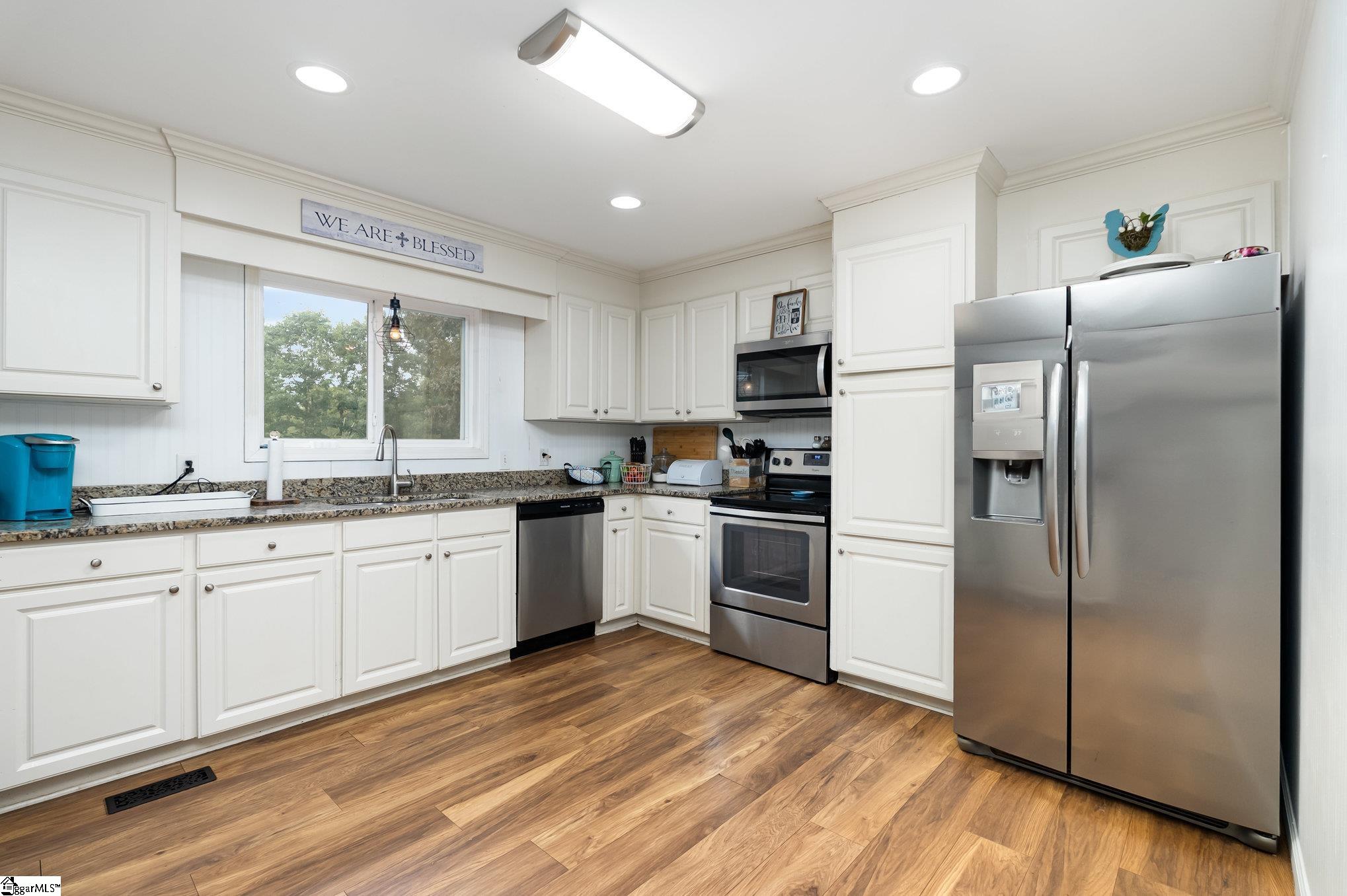1669 Bolt Road Gray Court, SC 29645