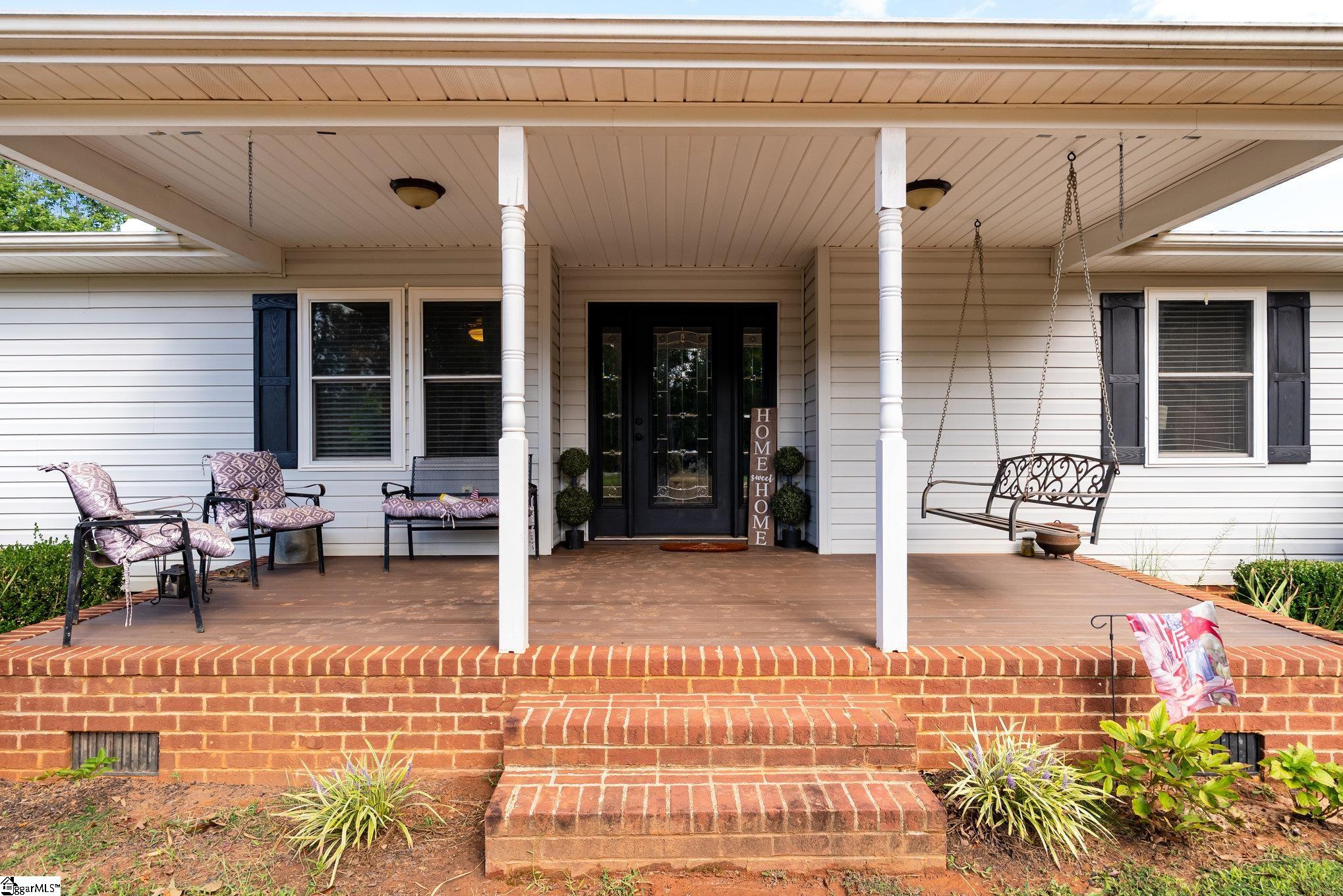 1669 Bolt Road Gray Court, SC 29645