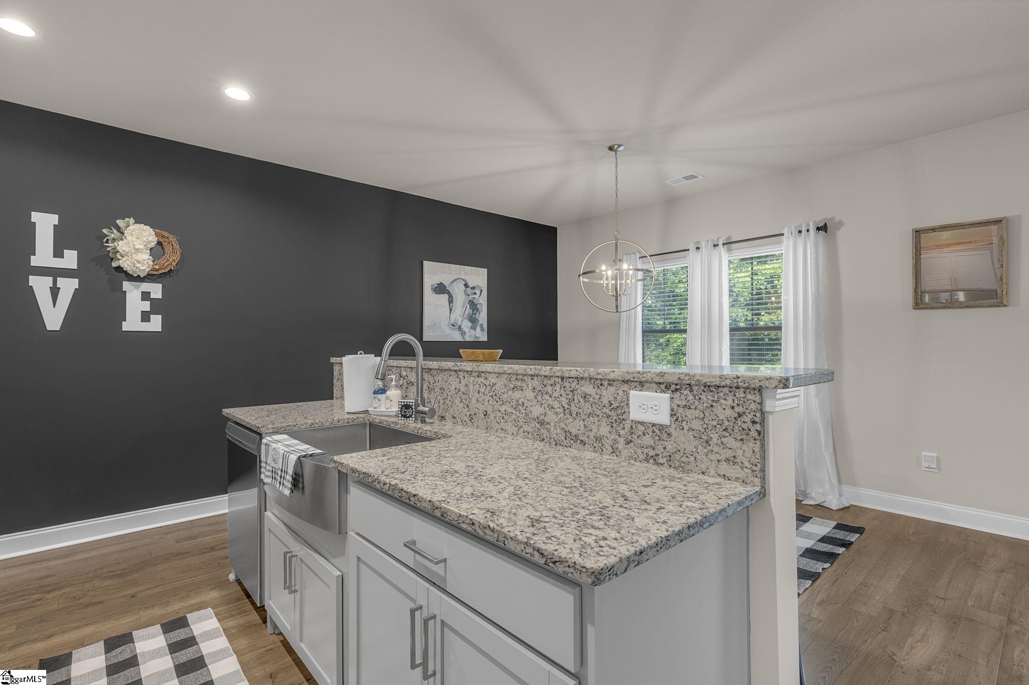 105 Hershey Drive Piedmont, SC 29673