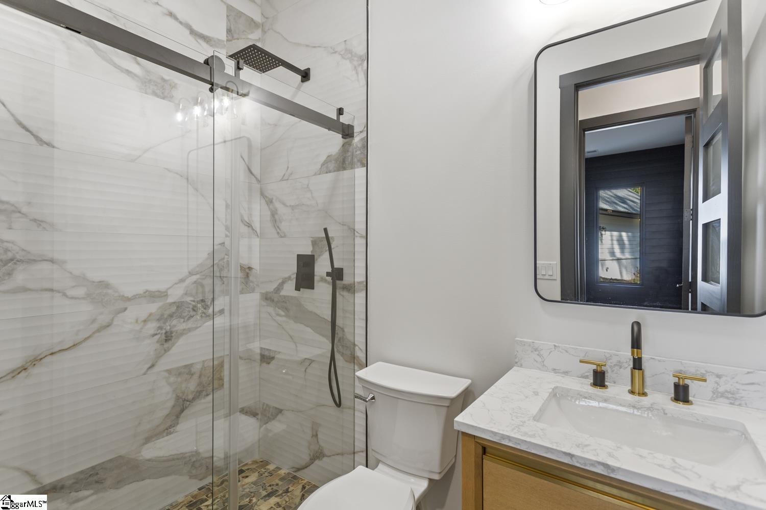 4014 Hardwood Pointe Drive West Union, SC 29696