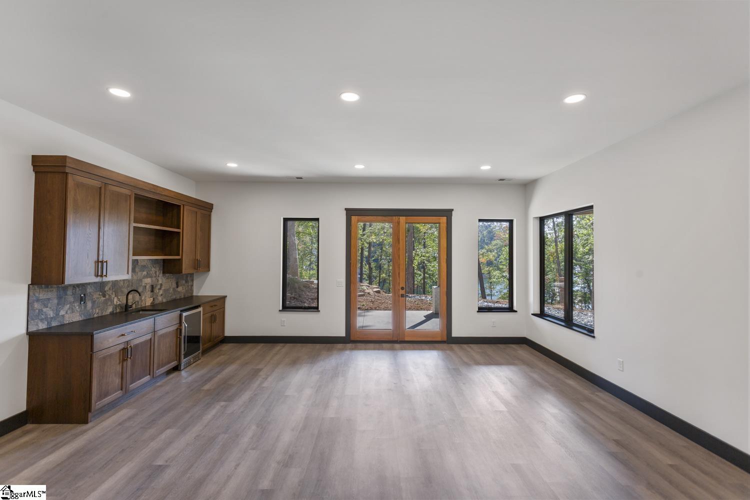 4014 Hardwood Pointe Drive West Union, SC 29696