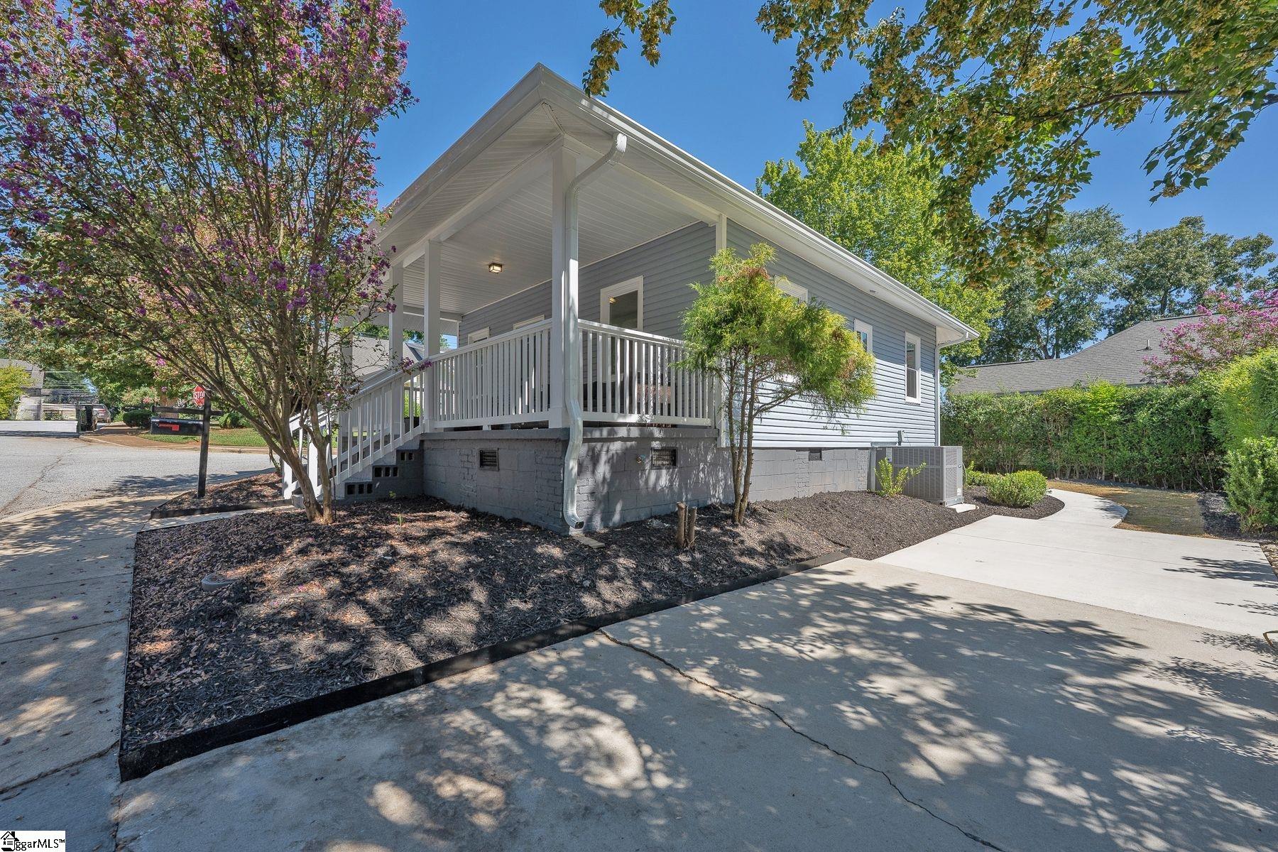 110 Lincoln Street Greenville, SC 29601