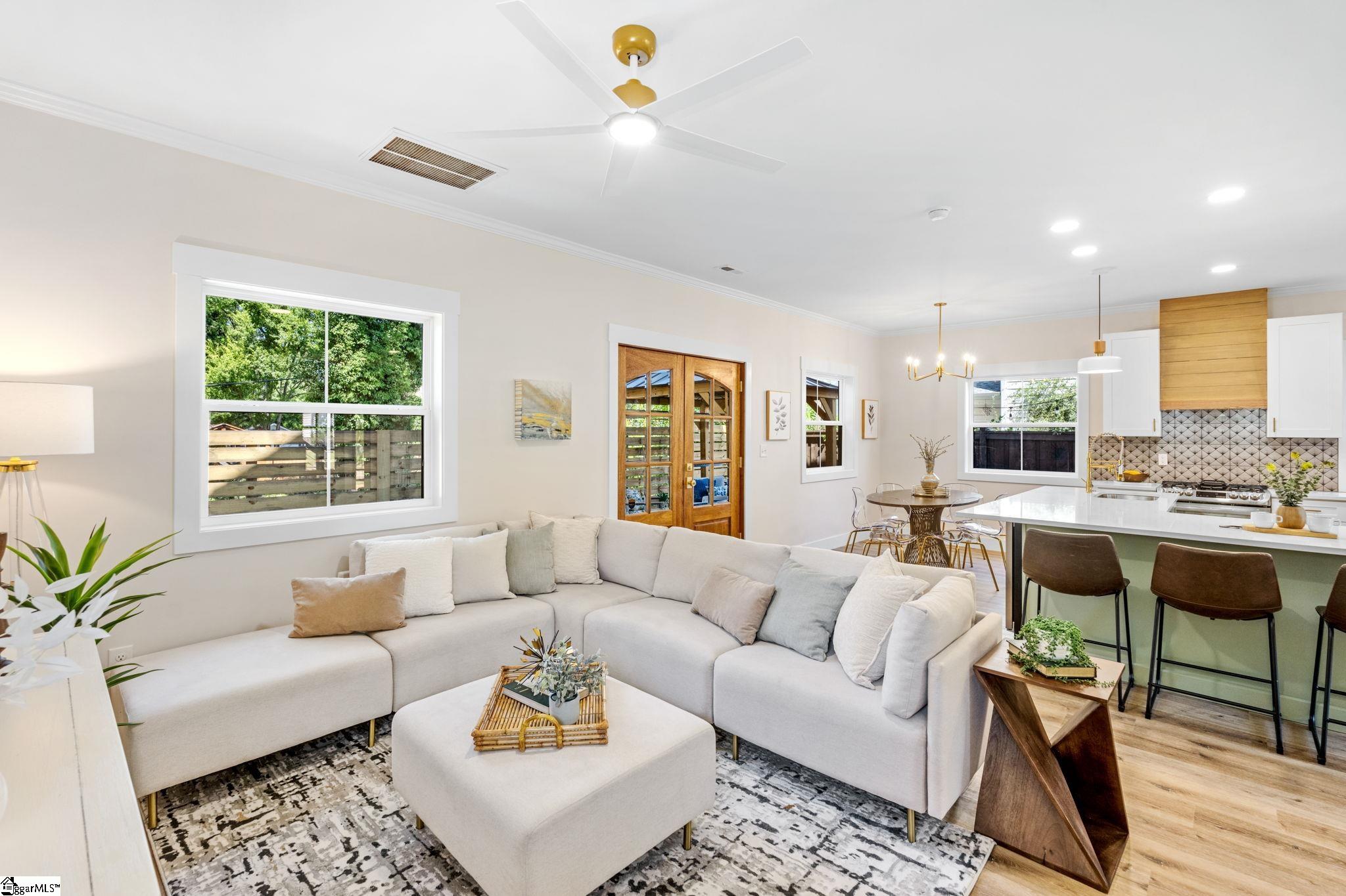 5 Winn Street Greenville, SC 29601