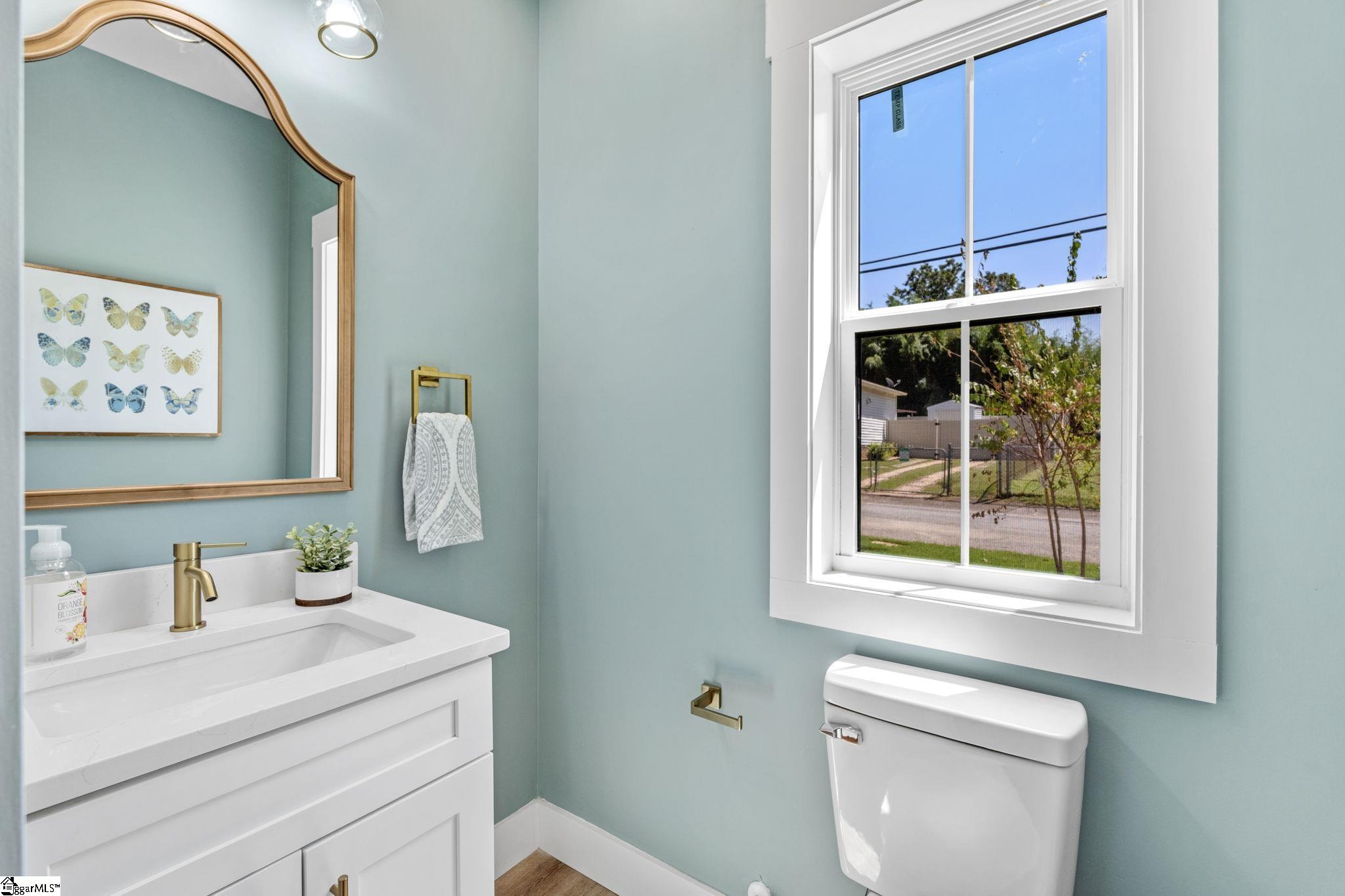 5 Winn Street Greenville, SC 29601