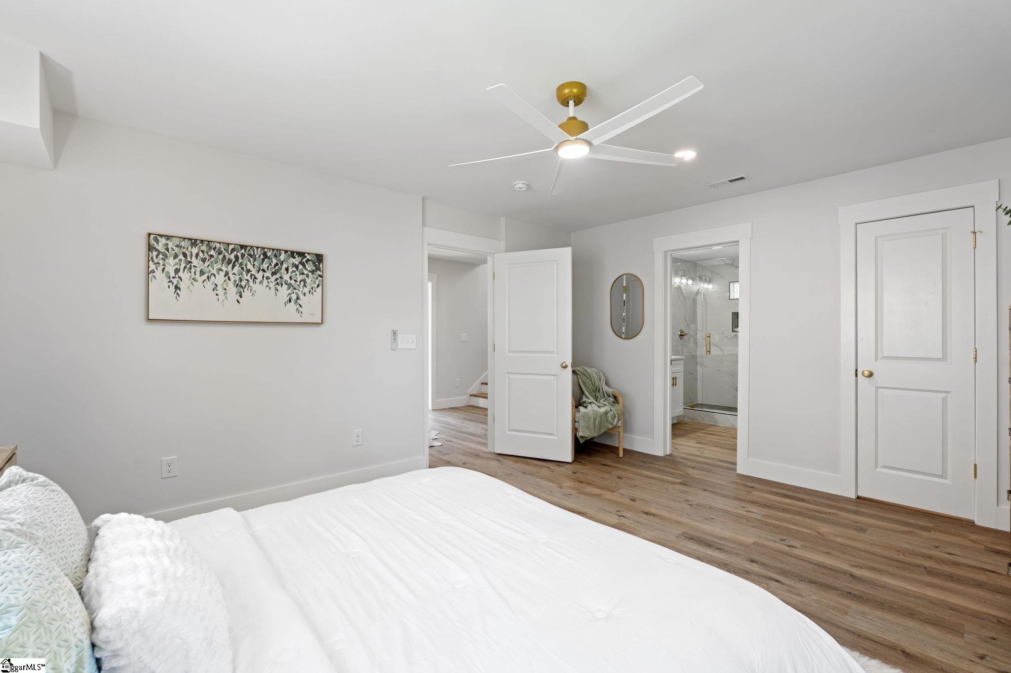 5 Winn Street Greenville, SC 29601