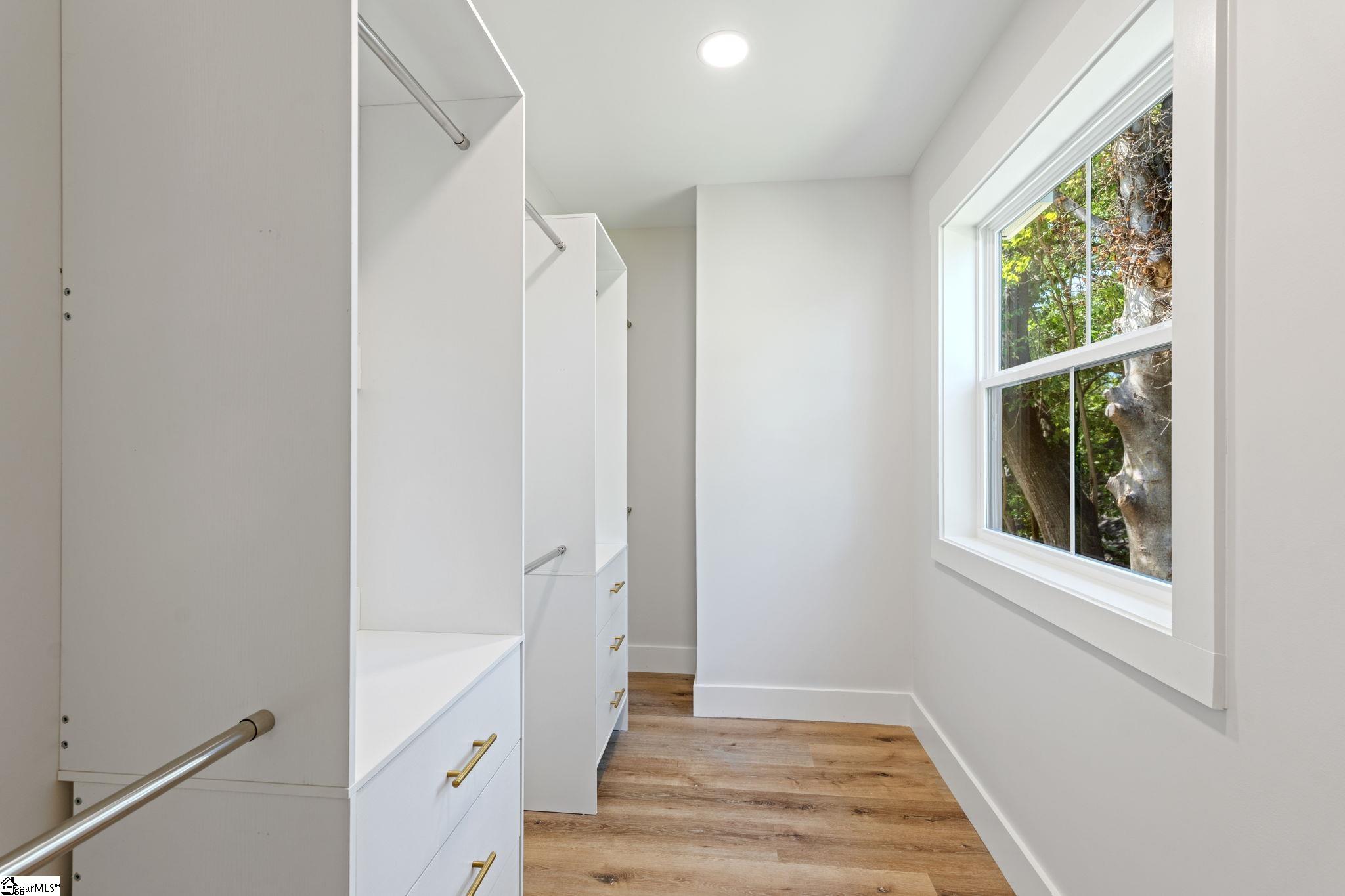 5 Winn Street Greenville, SC 29601