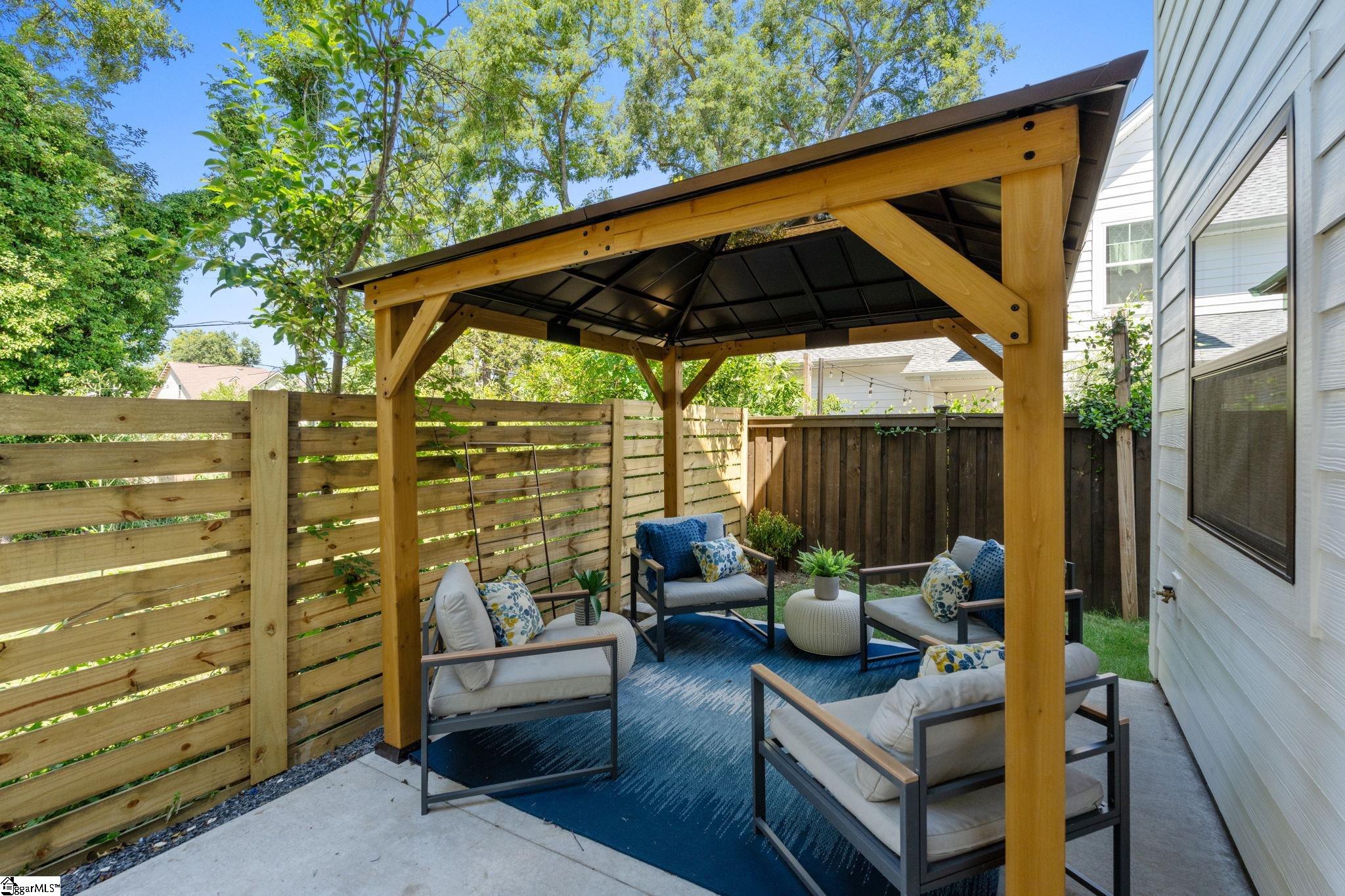 5 Winn Street Greenville, SC 29601