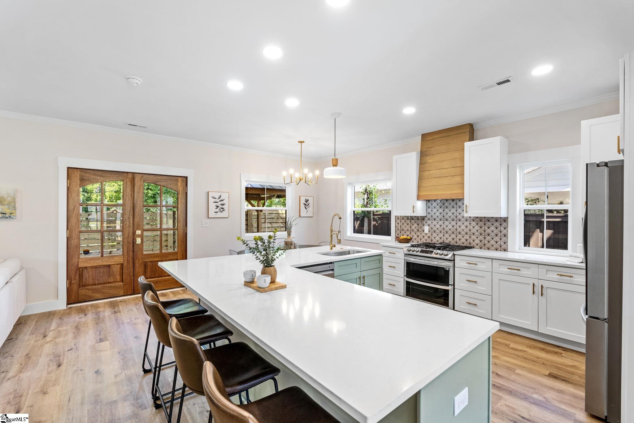 5 Winn Street Greenville, SC 29601