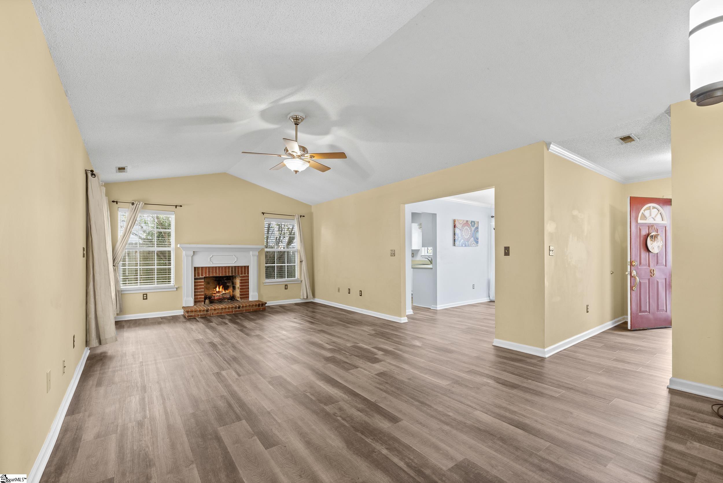9 Hazelnut Court Taylors, SC 29687