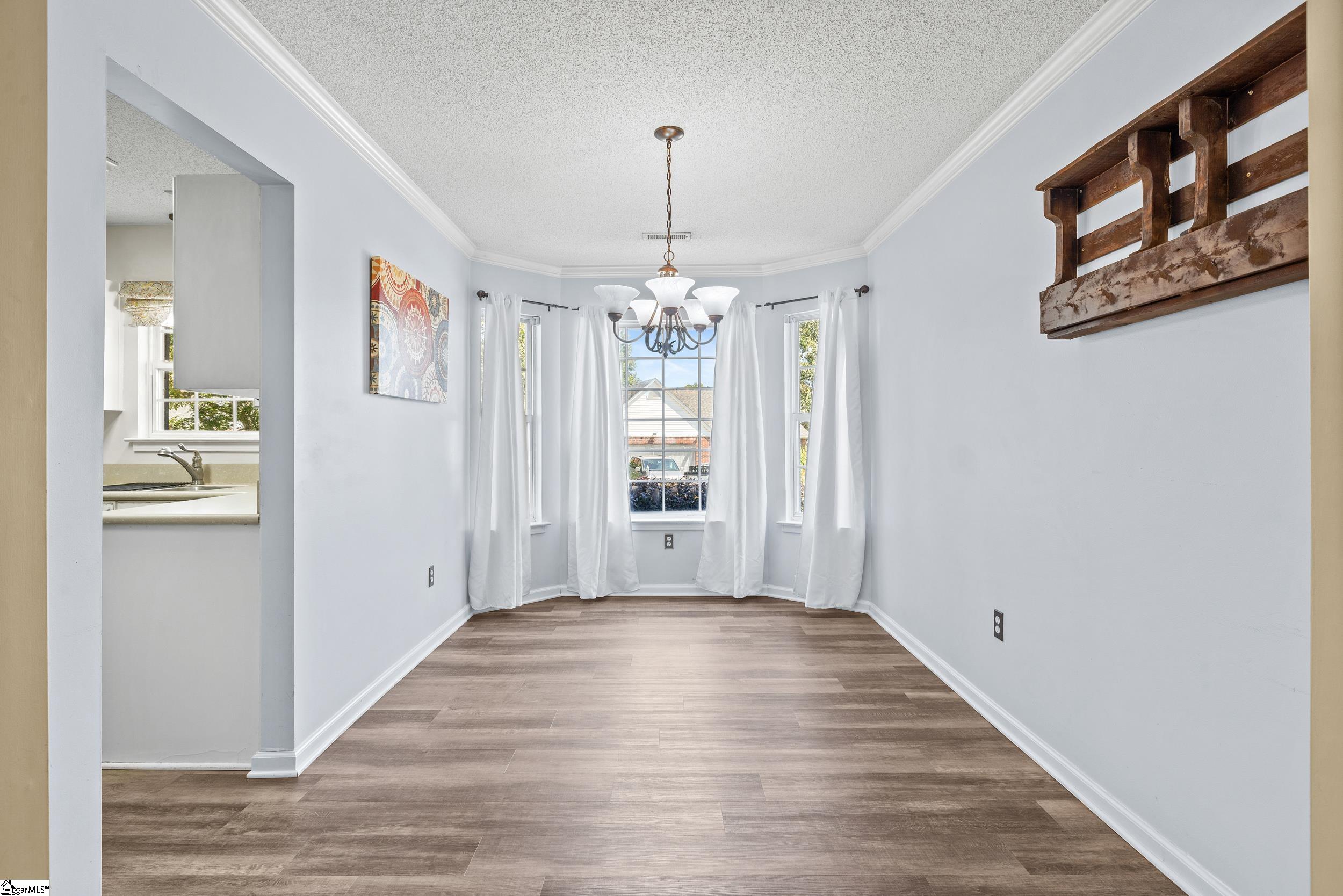 9 Hazelnut Court Taylors, SC 29687