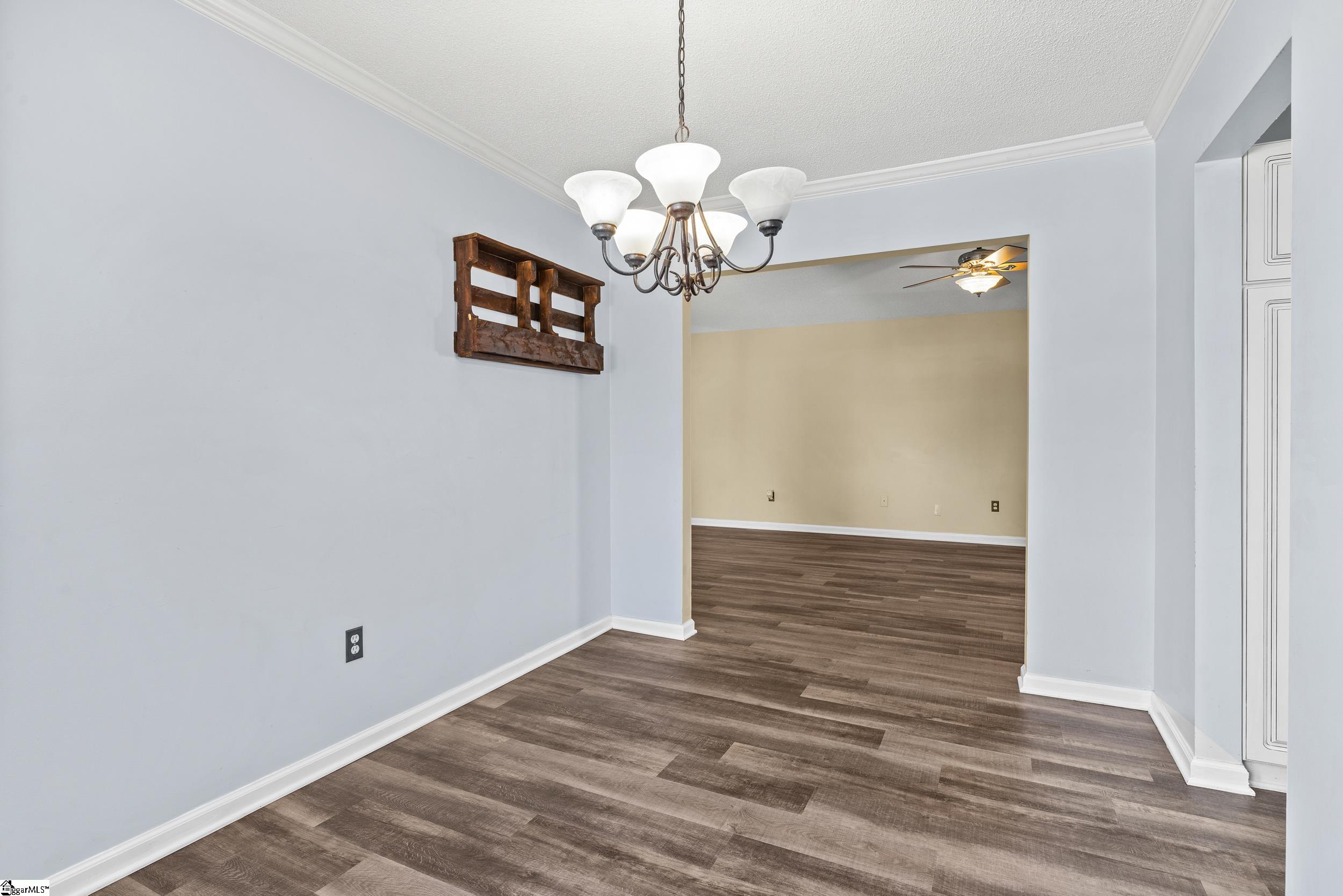 9 Hazelnut Court Taylors, SC 29687