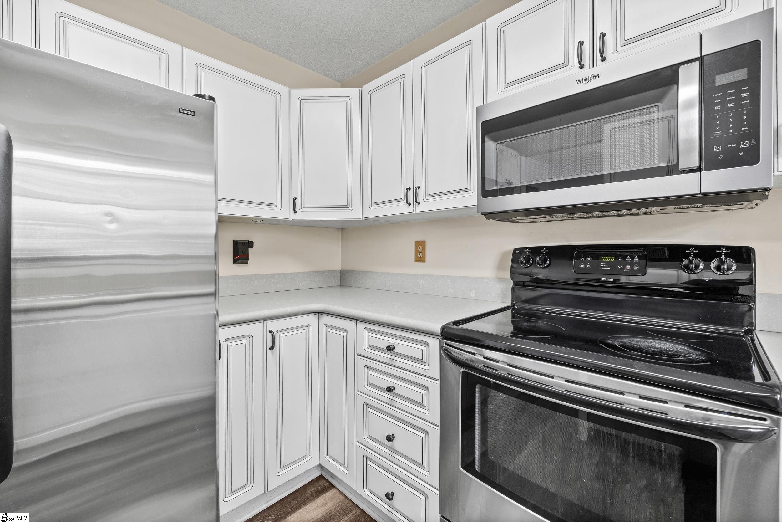 9 Hazelnut Court Taylors, SC 29687