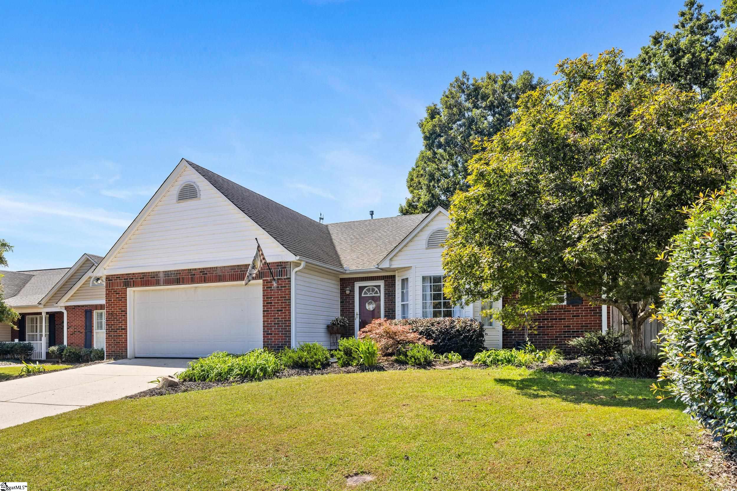 9 Hazelnut Court Taylors, SC 29687