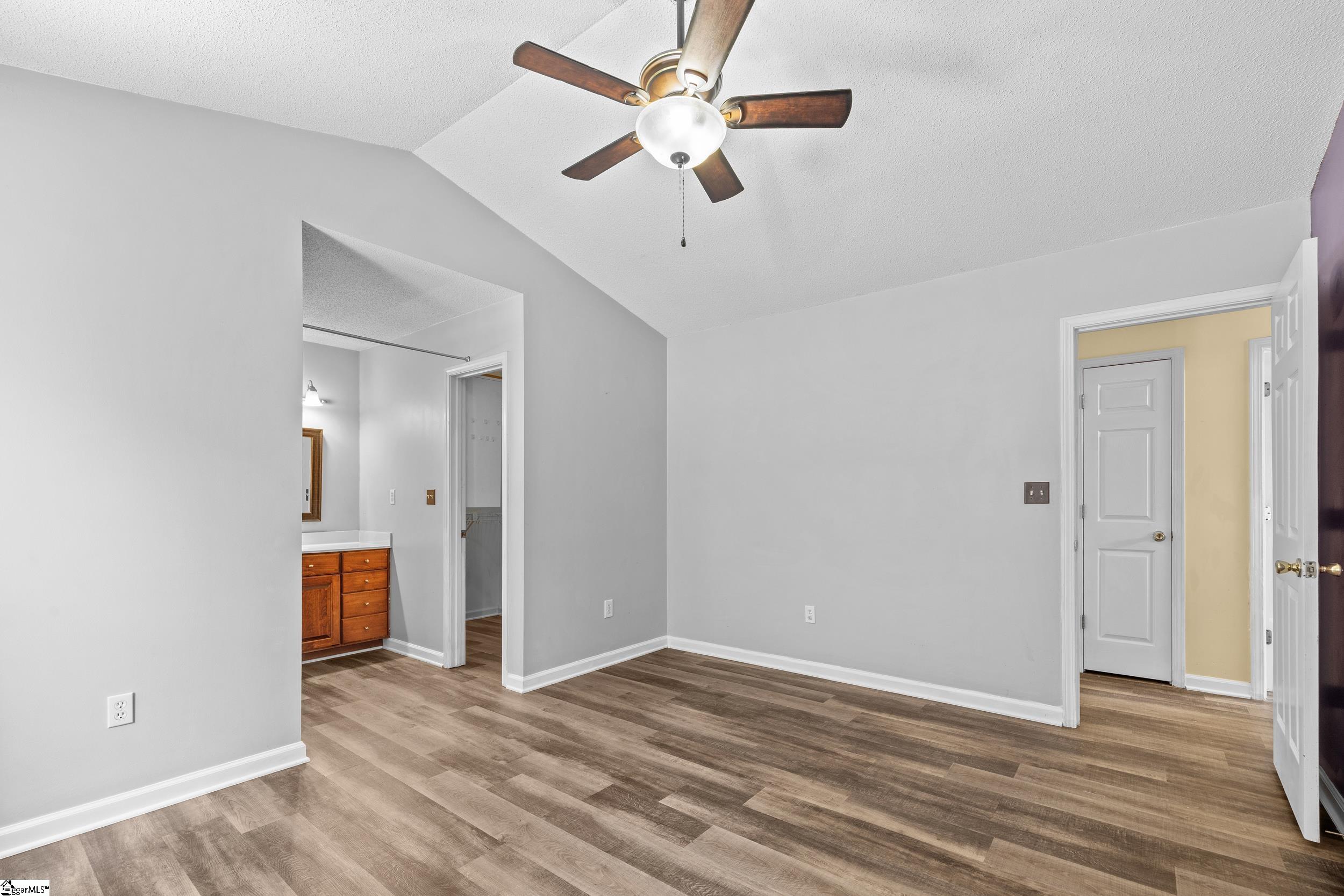 9 Hazelnut Court Taylors, SC 29687