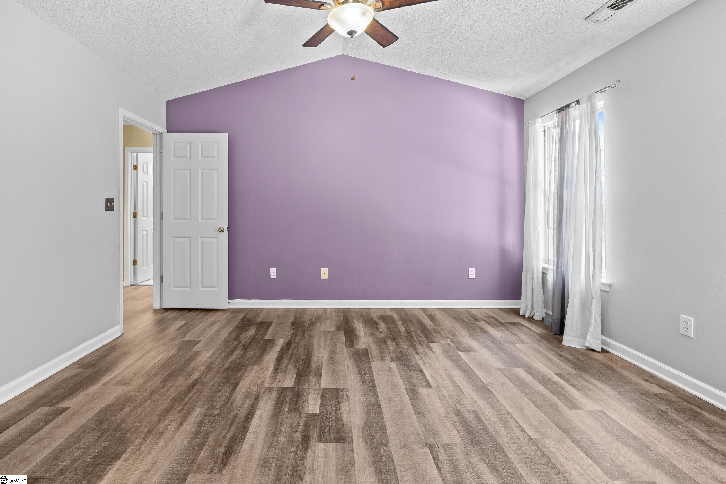 9 Hazelnut Court Taylors, SC 29687
