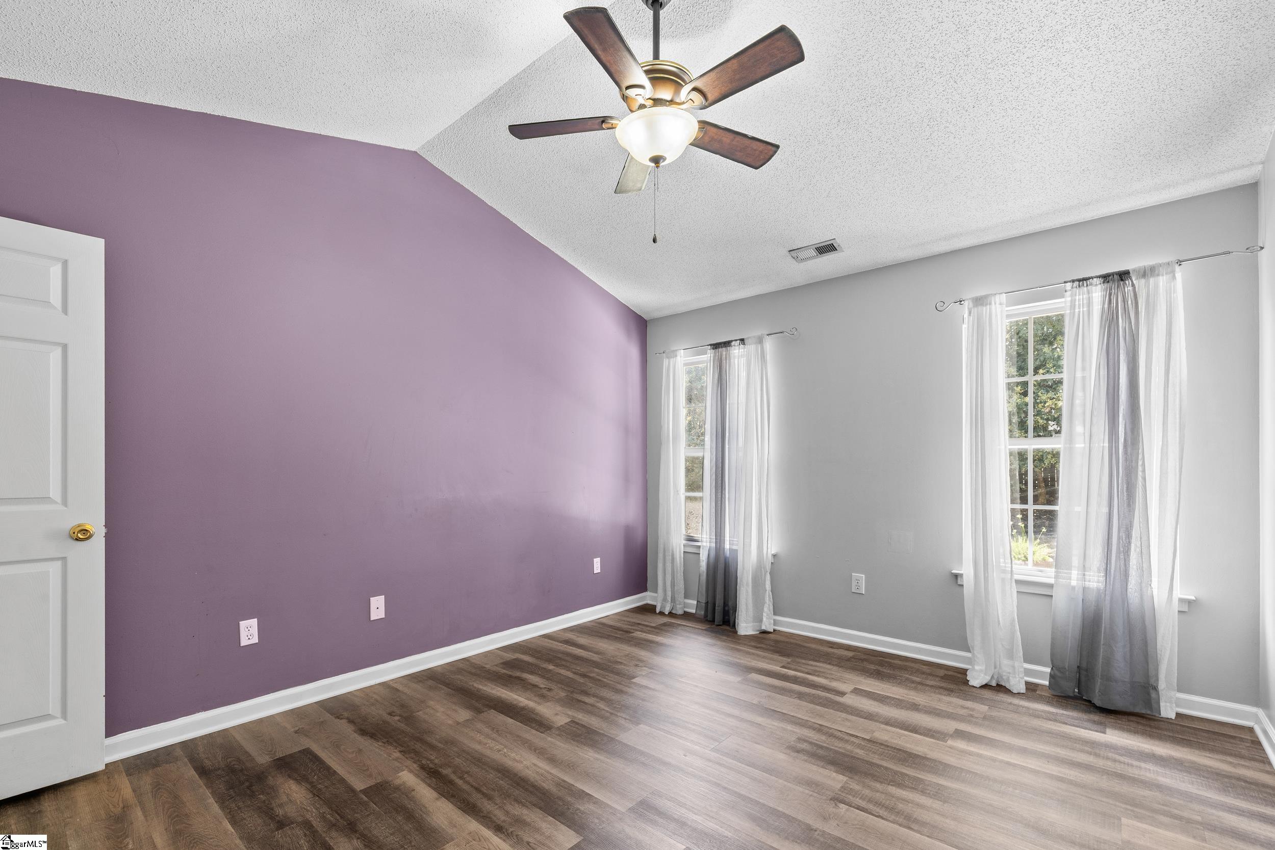 9 Hazelnut Court Taylors, SC 29687