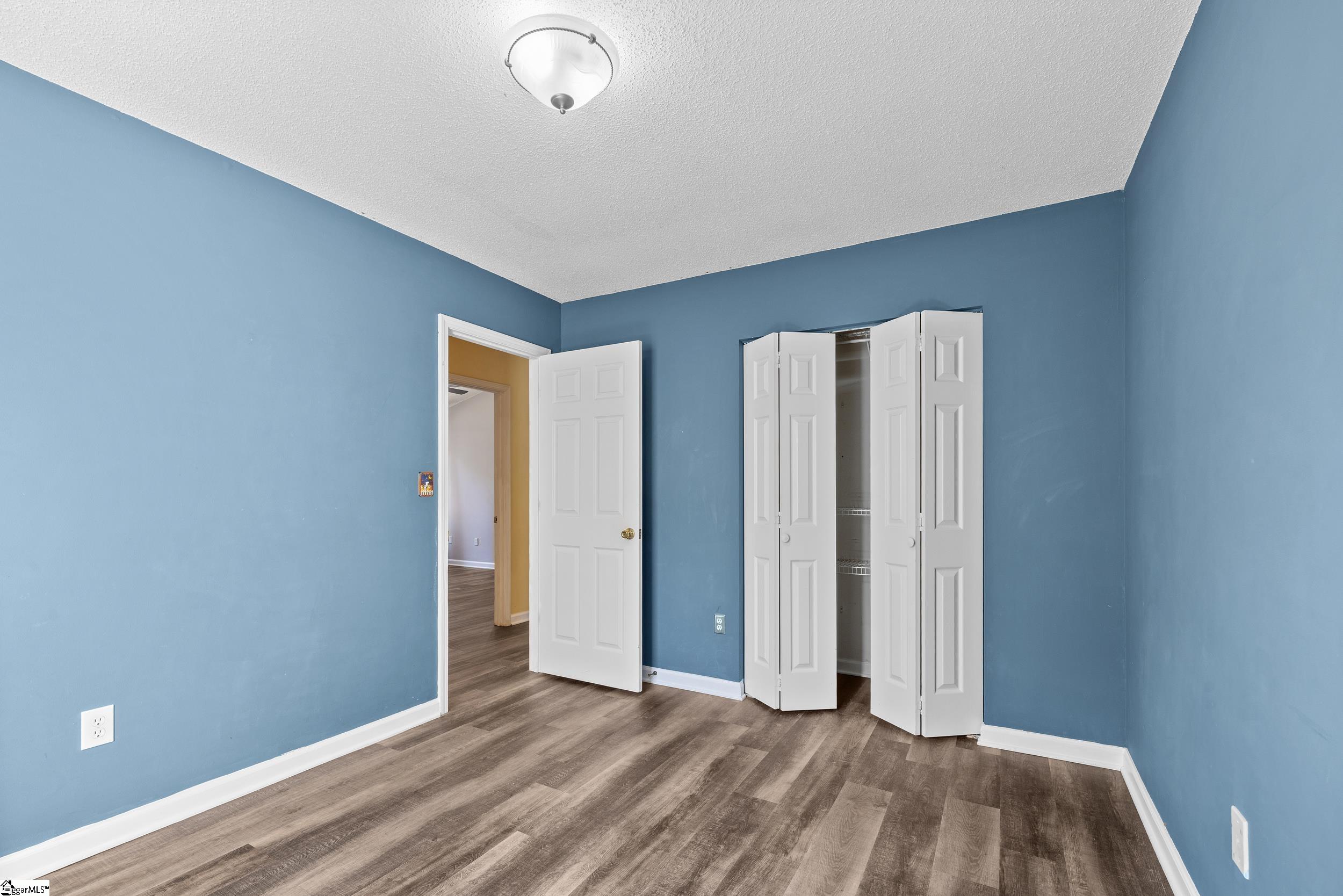 9 Hazelnut Court Taylors, SC 29687