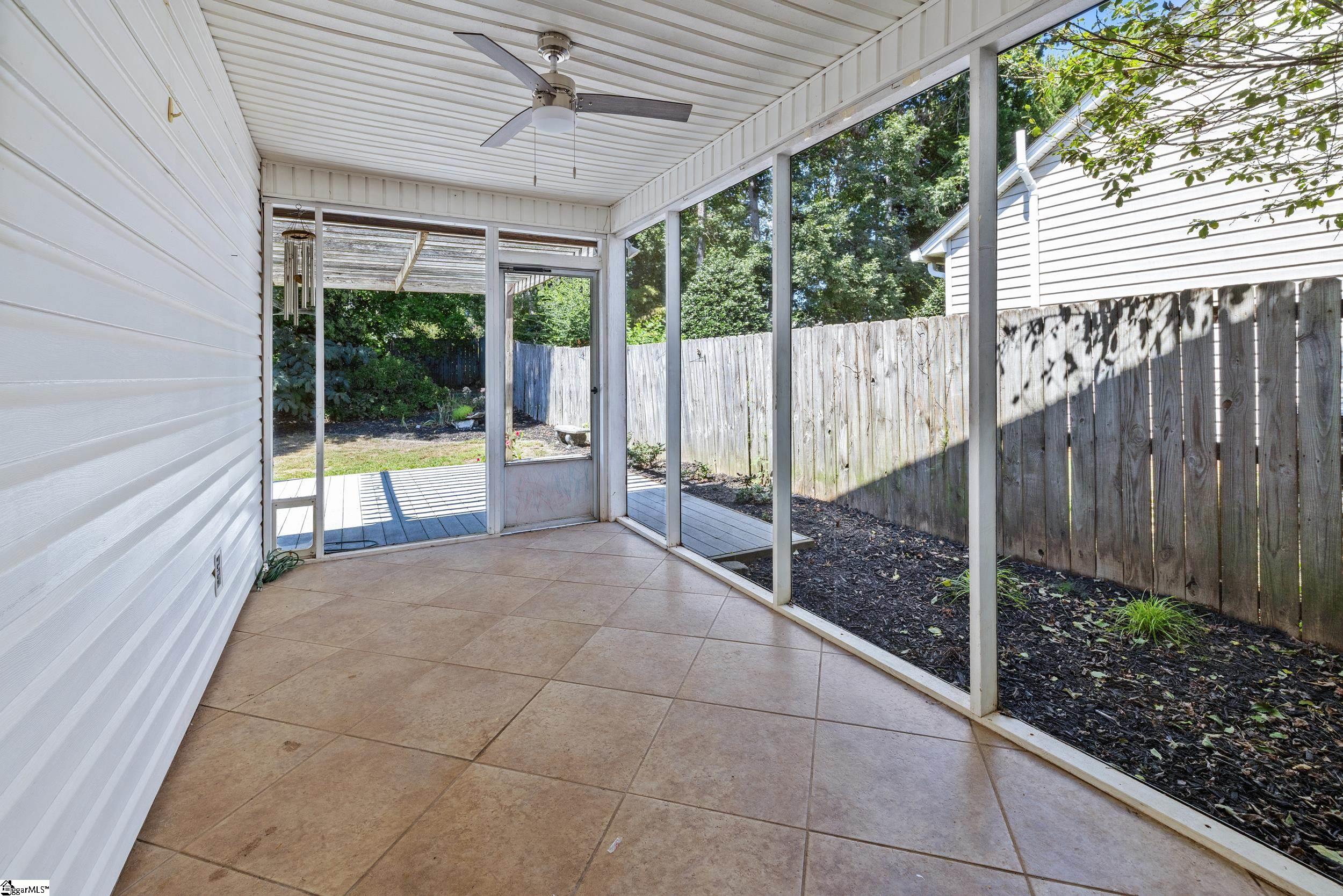 9 Hazelnut Court Taylors, SC 29687