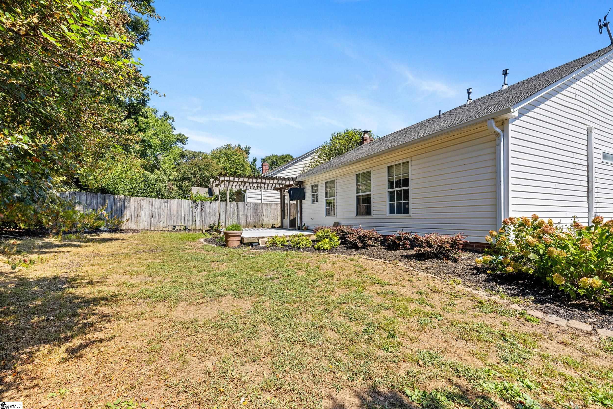 9 Hazelnut Court Taylors, SC 29687