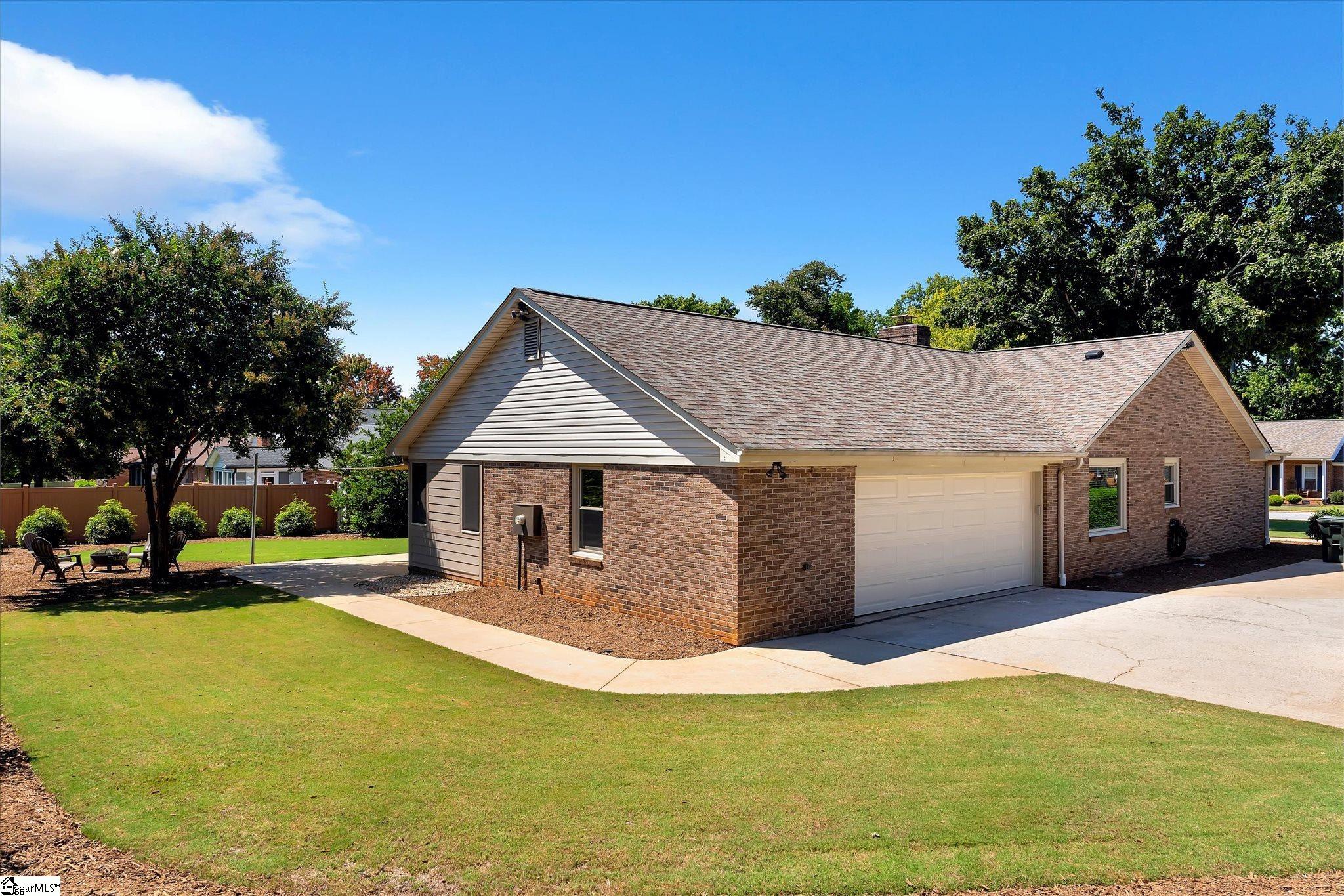 211 Sugar Creek Road Greenville, SC 29650
