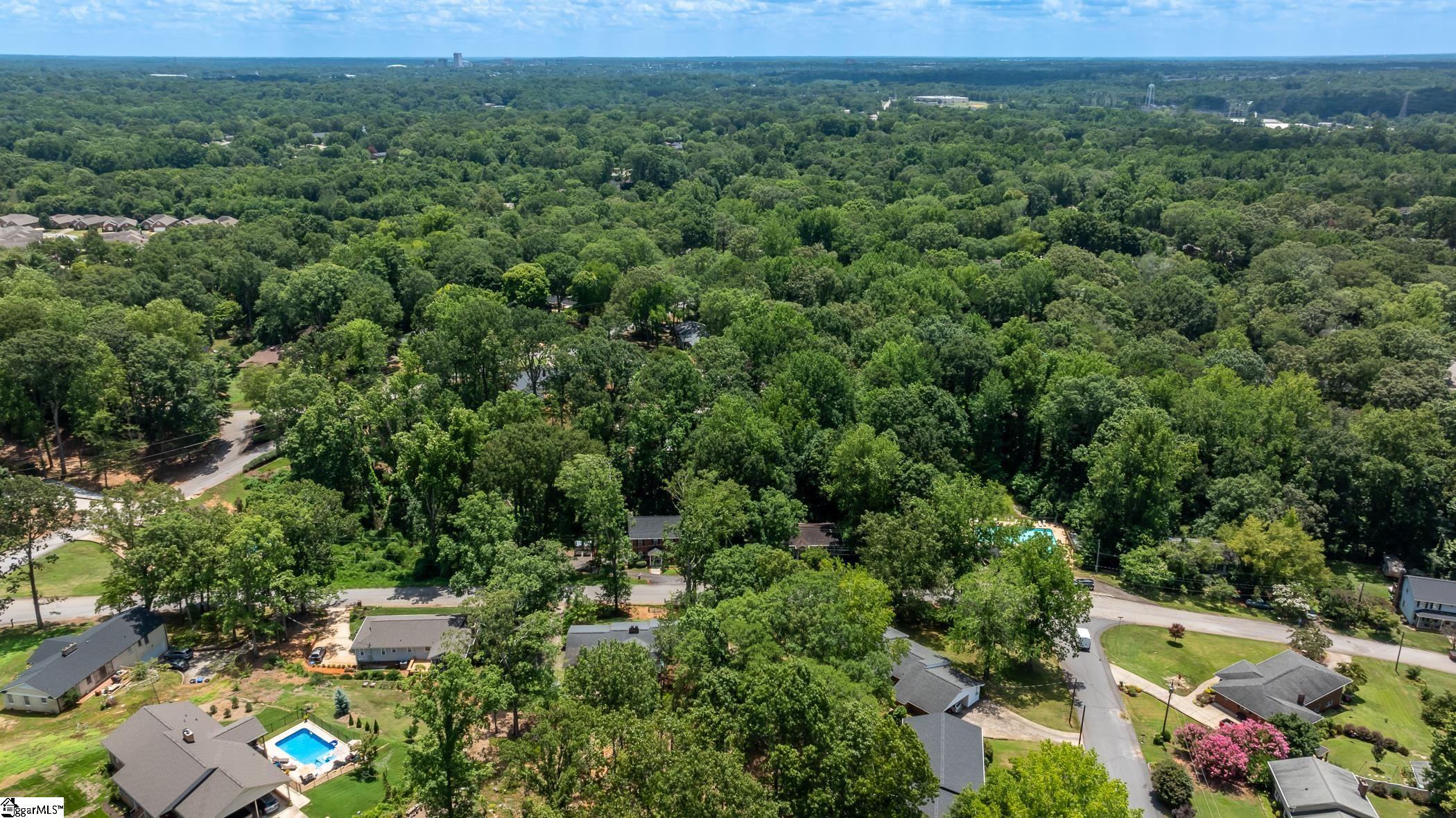 105 Devonshire Lane Greenville, SC 29617-2013
