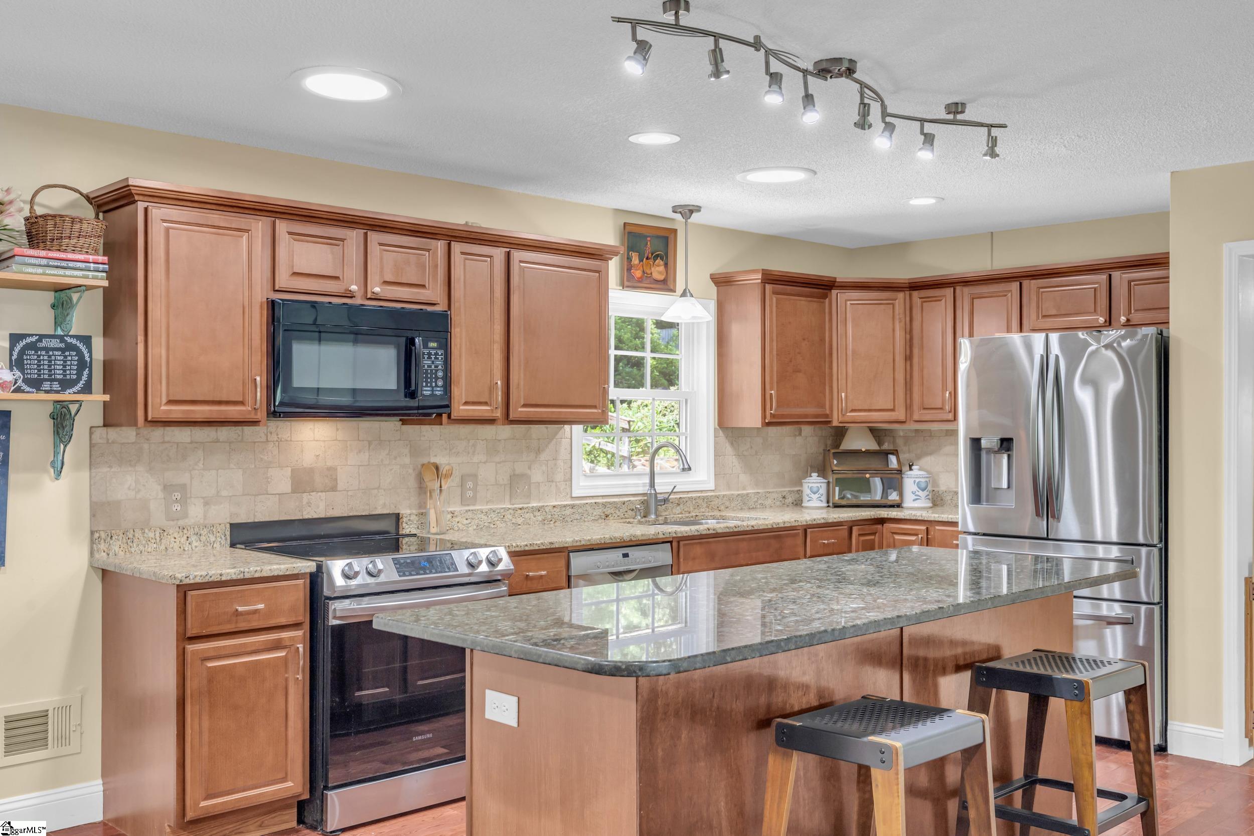 1 Oakleaf Drive Taylors, SC 29687
