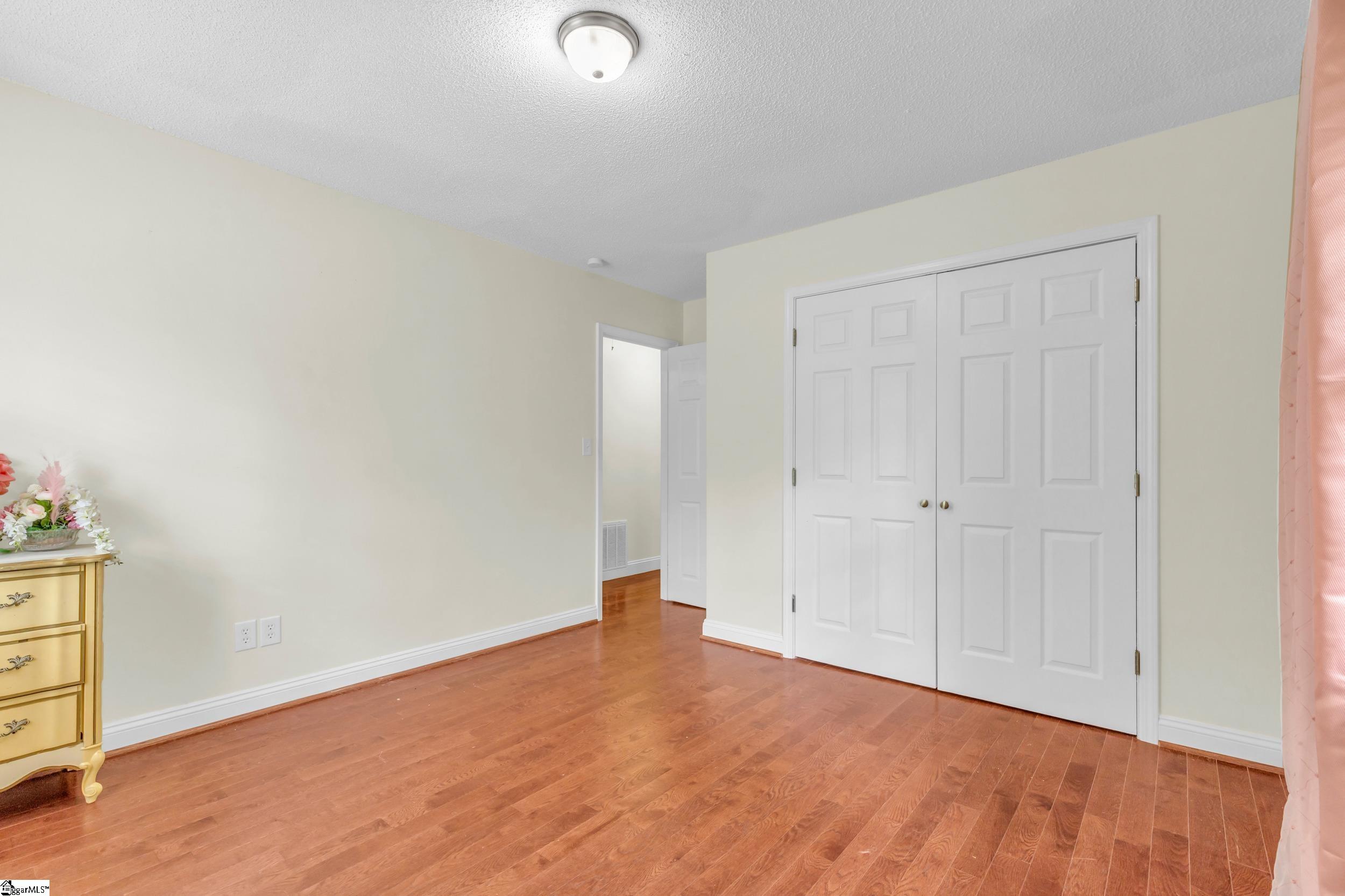 1 Oakleaf Drive Taylors, SC 29687