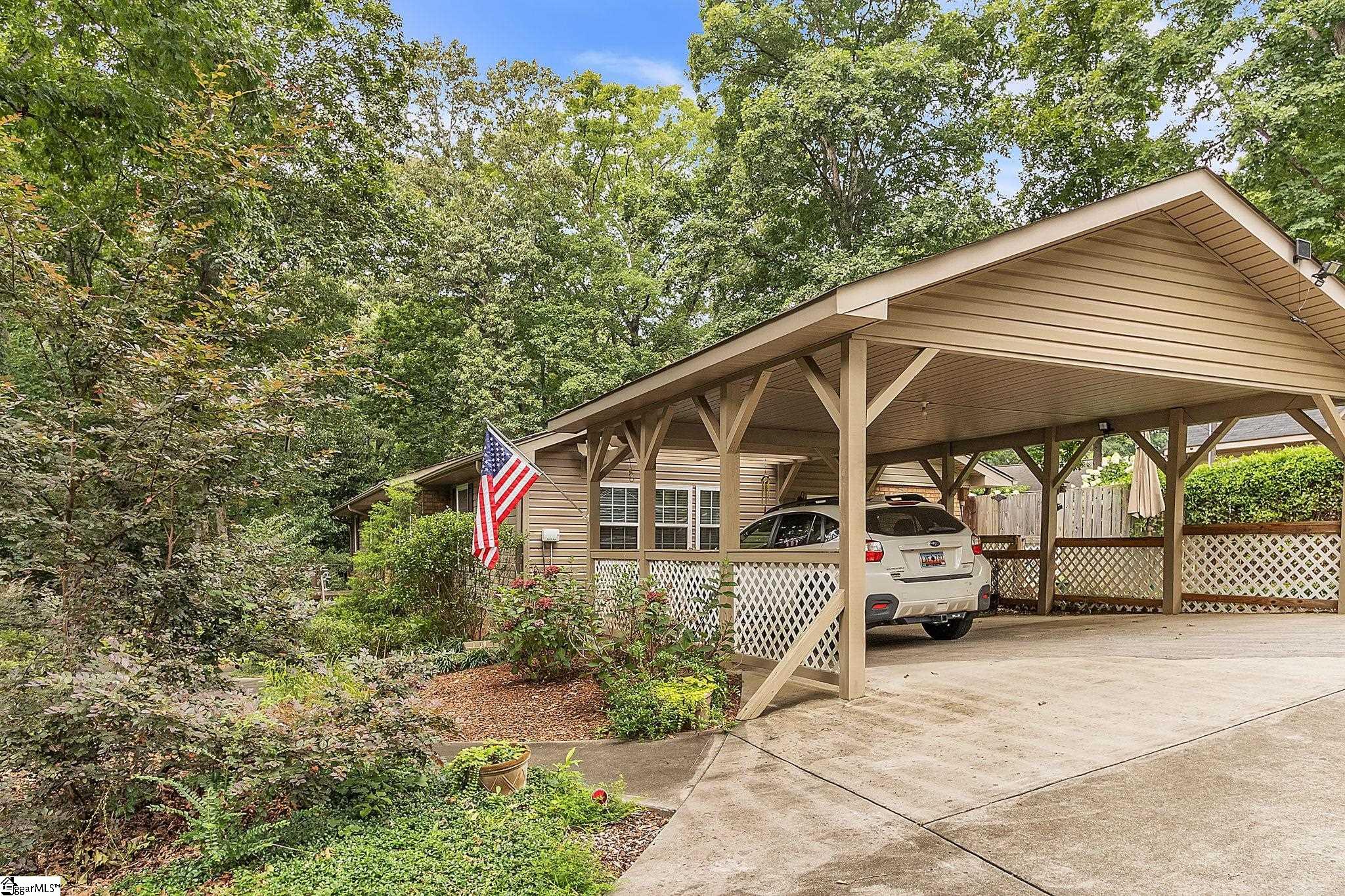 1 Oakleaf Drive Taylors, SC 29687
