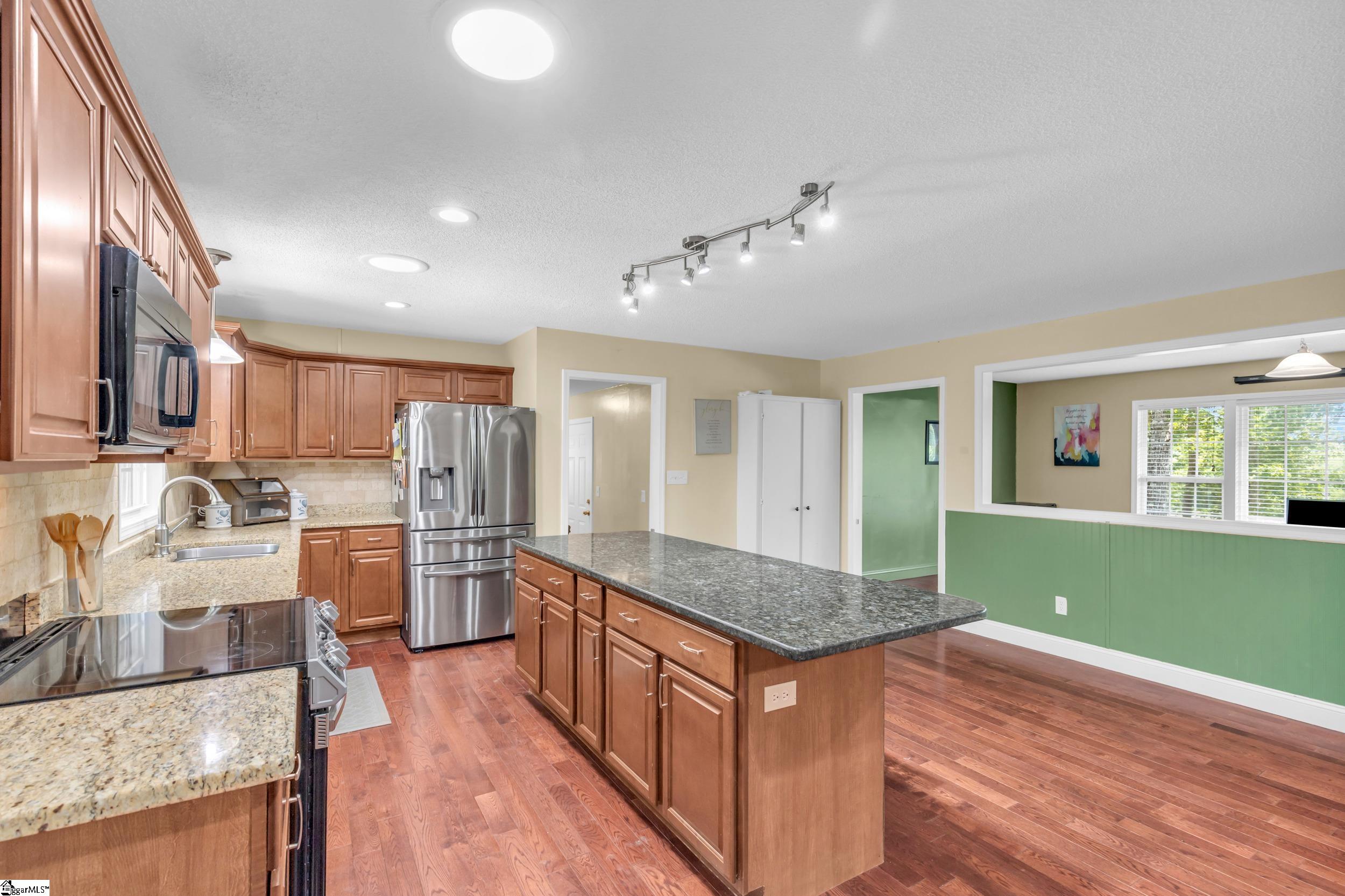1 Oakleaf Drive Taylors, SC 29687