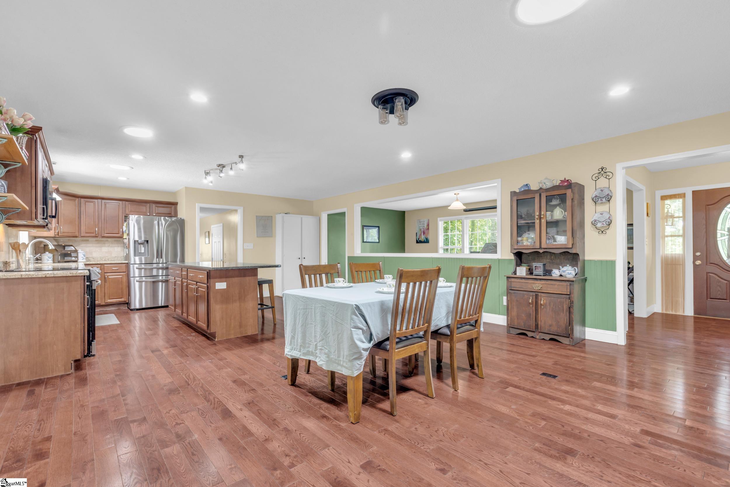 1 Oakleaf Drive Taylors, SC 29687
