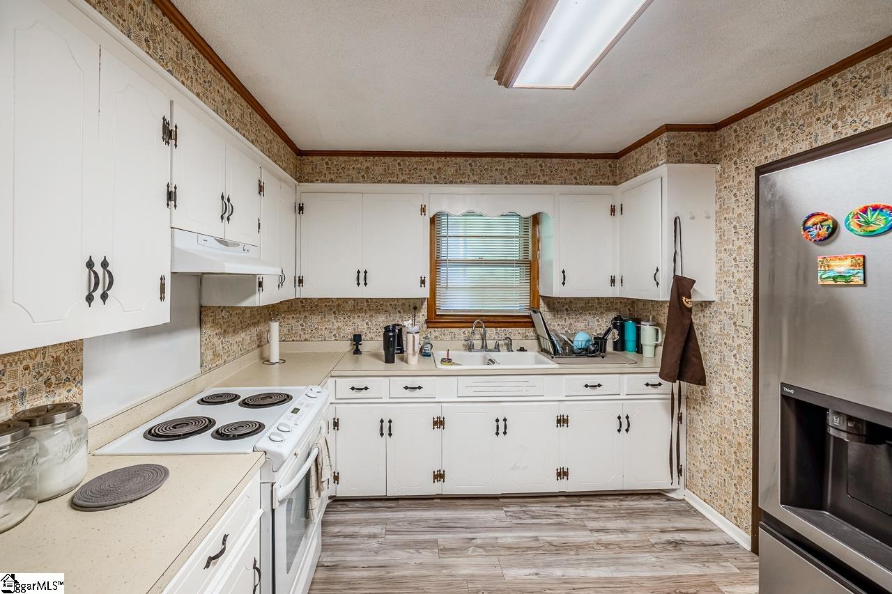 209 Burdette Street Spartanburg, SC 29307