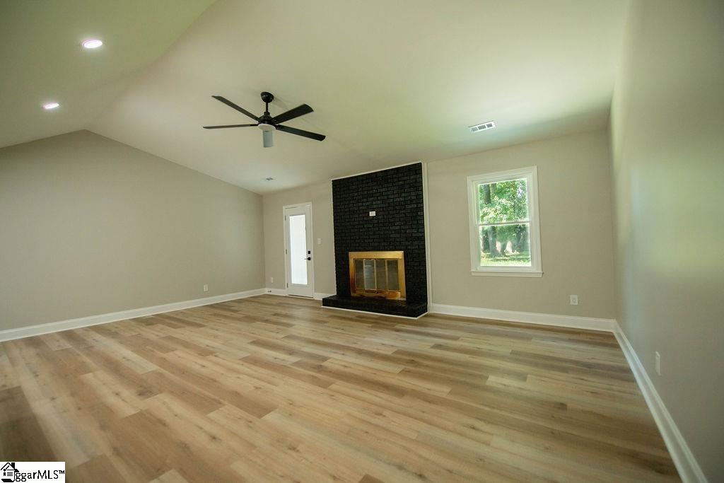 114 Saluda Street Spartanburg, SC 29301