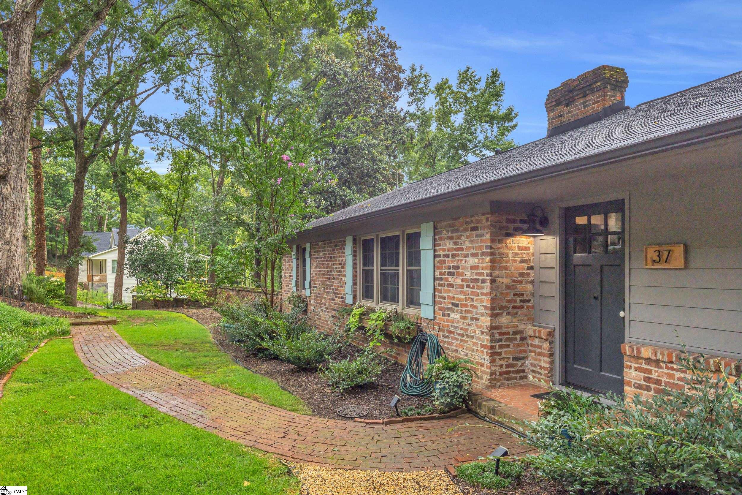 37 Arbutus Trail Greenville, SC 29607