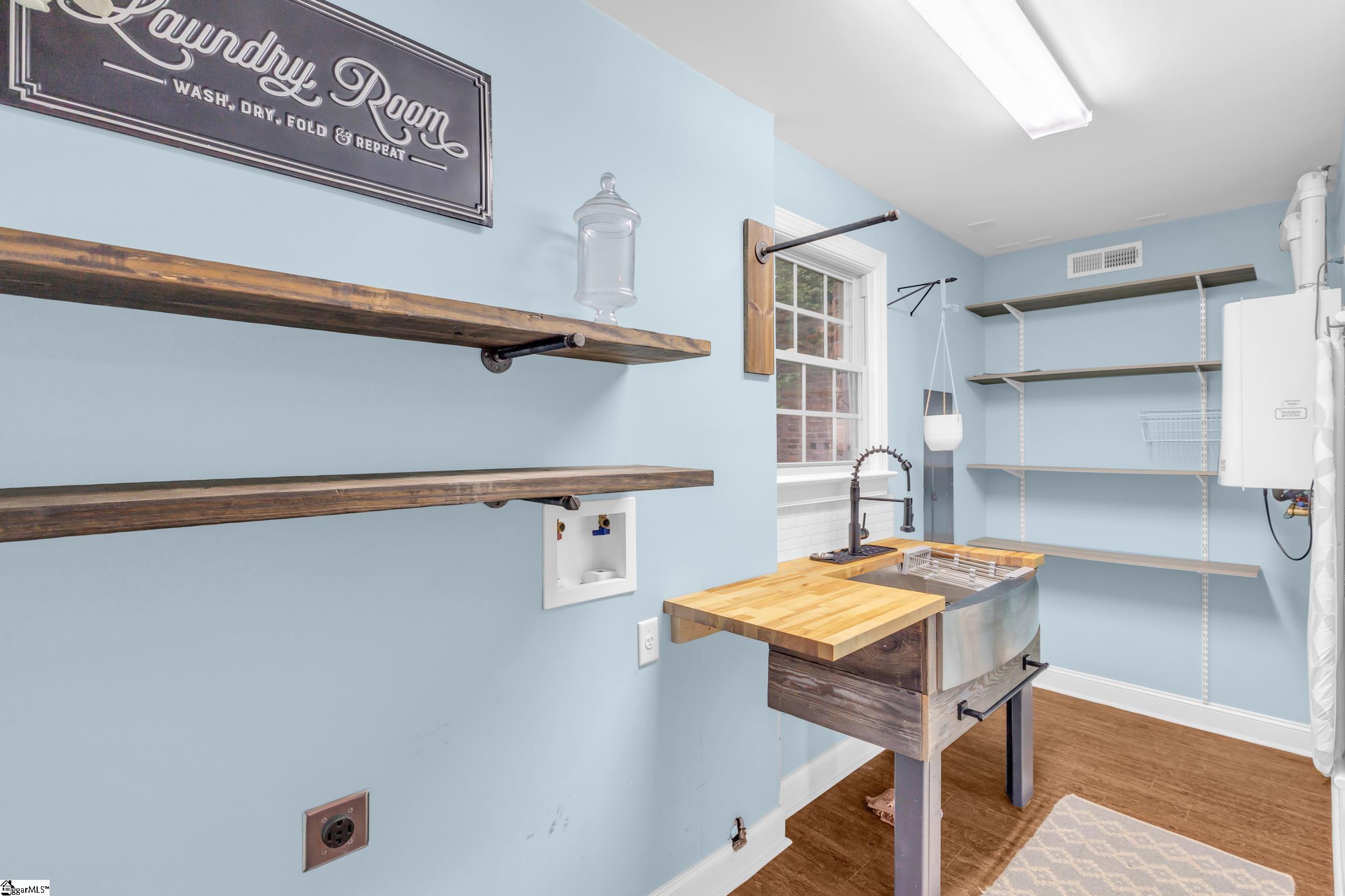 37 Arbutus Trail Greenville, SC 29607