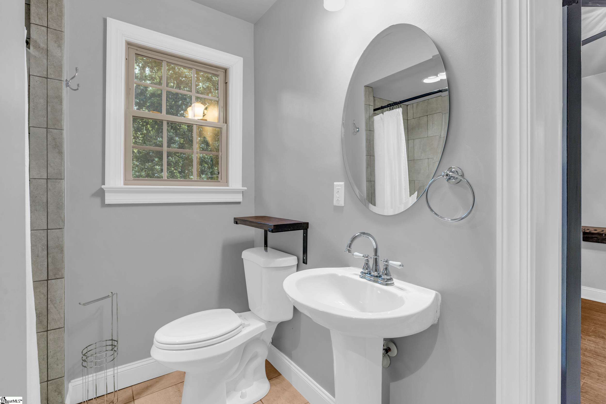 37 Arbutus Trail Greenville, SC 29607