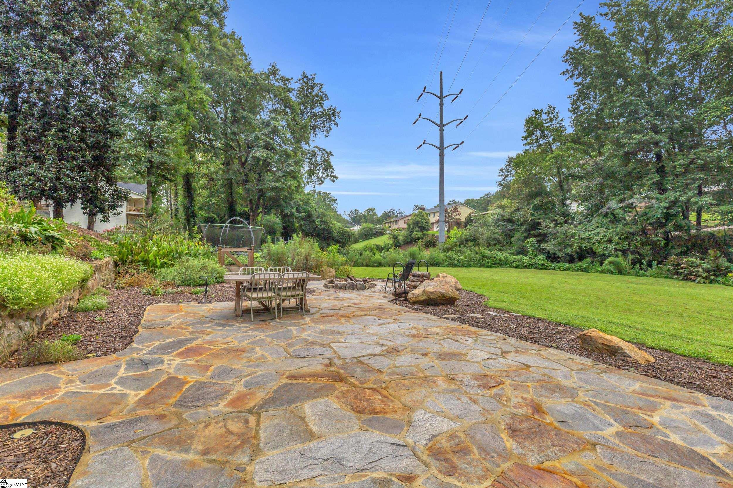 37 Arbutus Trail Greenville, SC 29607