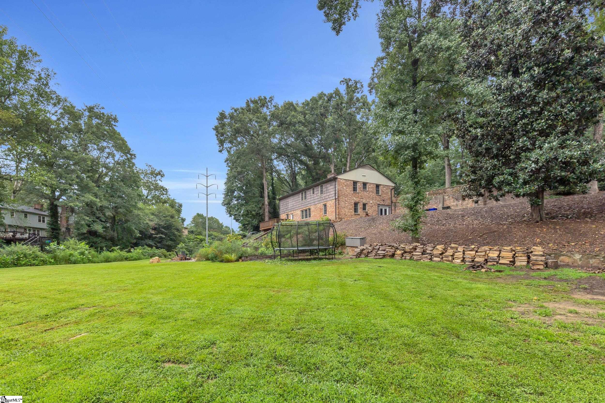 37 Arbutus Trail Greenville, SC 29607