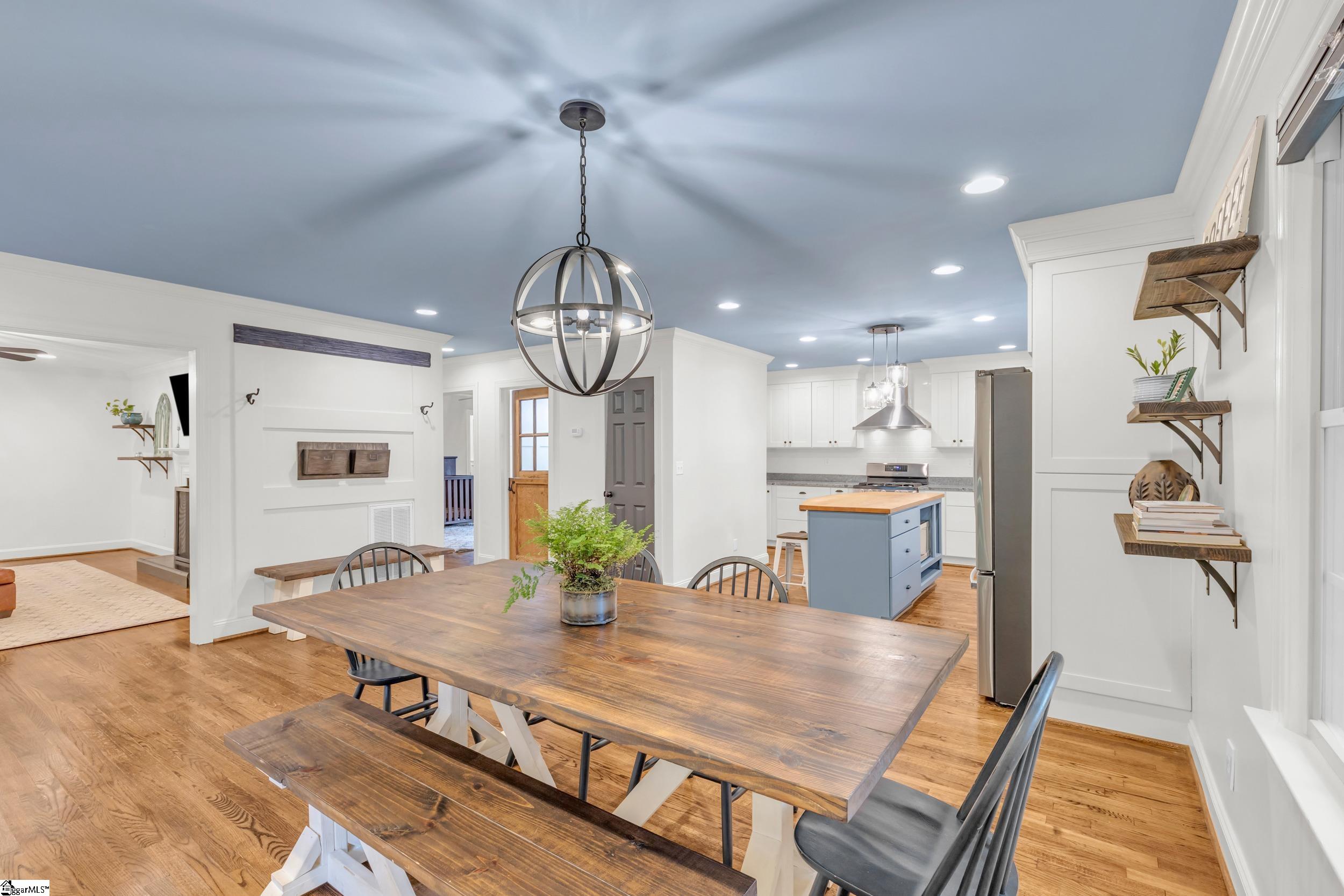 37 Arbutus Trail Greenville, SC 29607