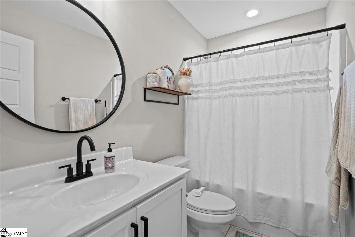 100 Charlie Road Liberty, SC 29657