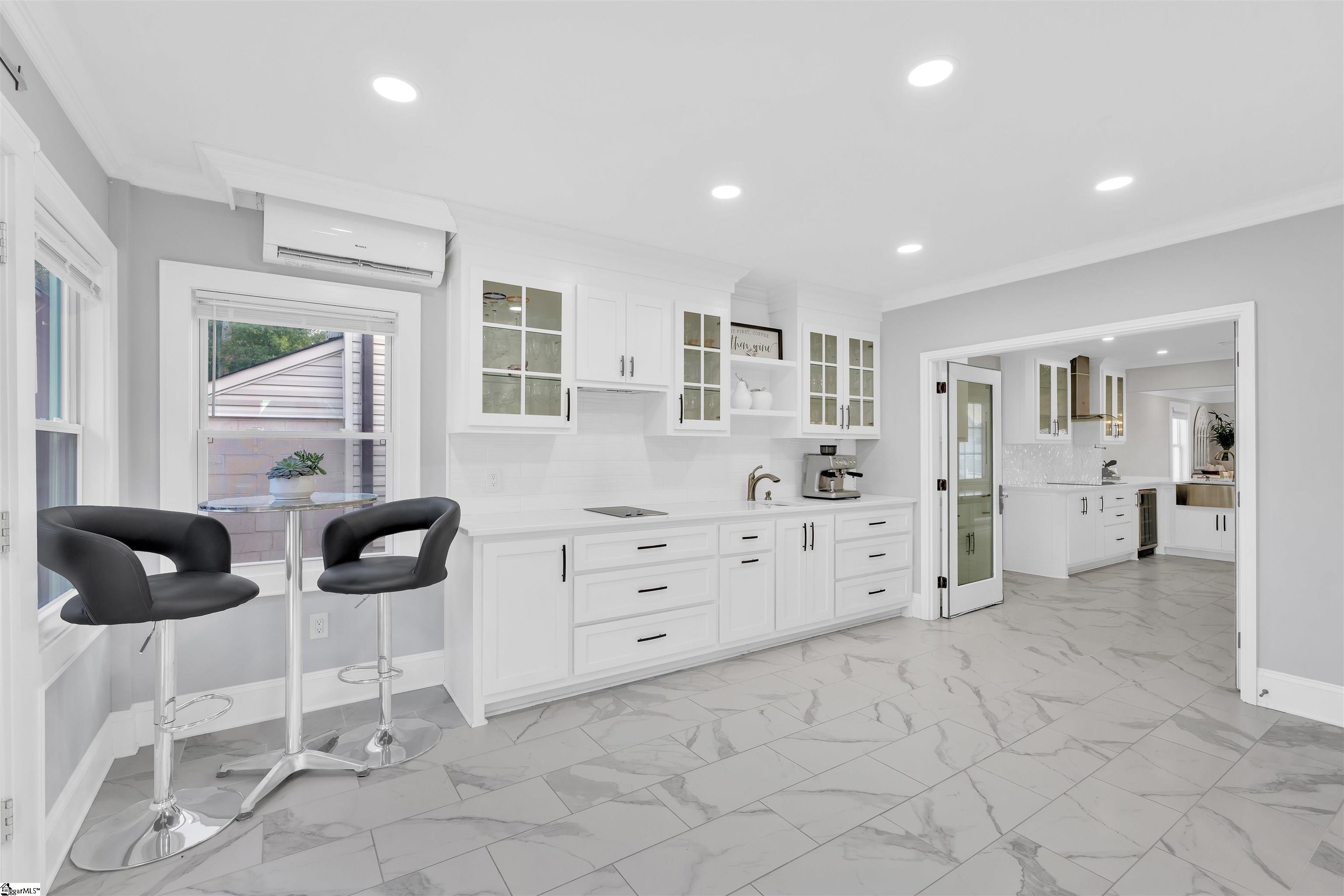 380 Forrester Drive Greenville, SC 29607