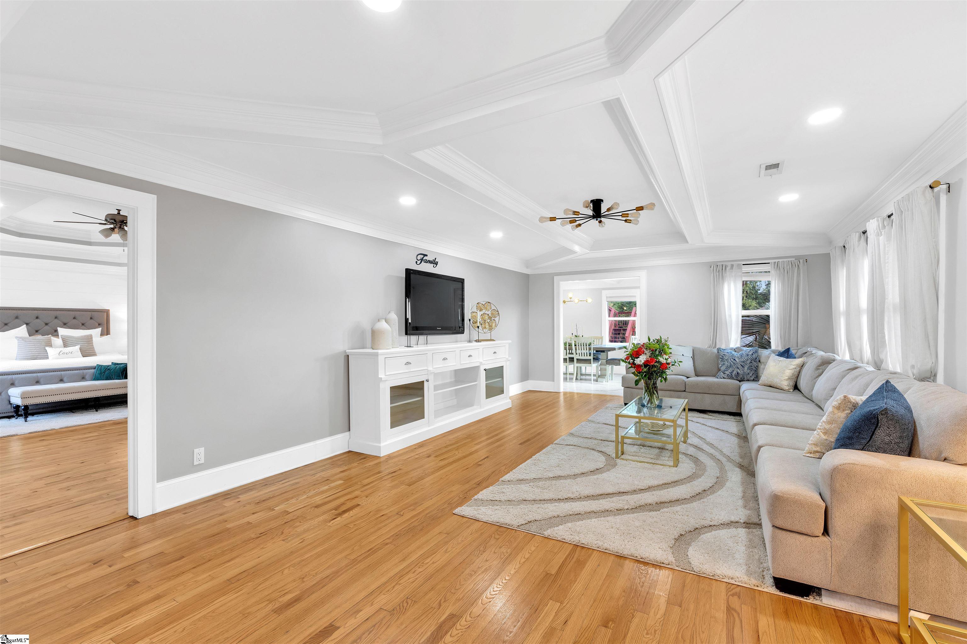 380 Forrester Drive Greenville, SC 29607